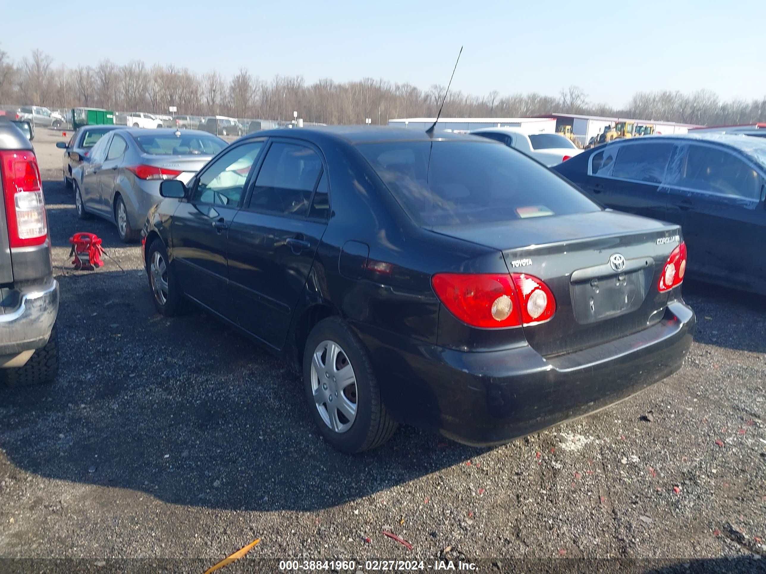 Photo 2 VIN: JTDBR32E660063444 - TOYOTA COROLLA 