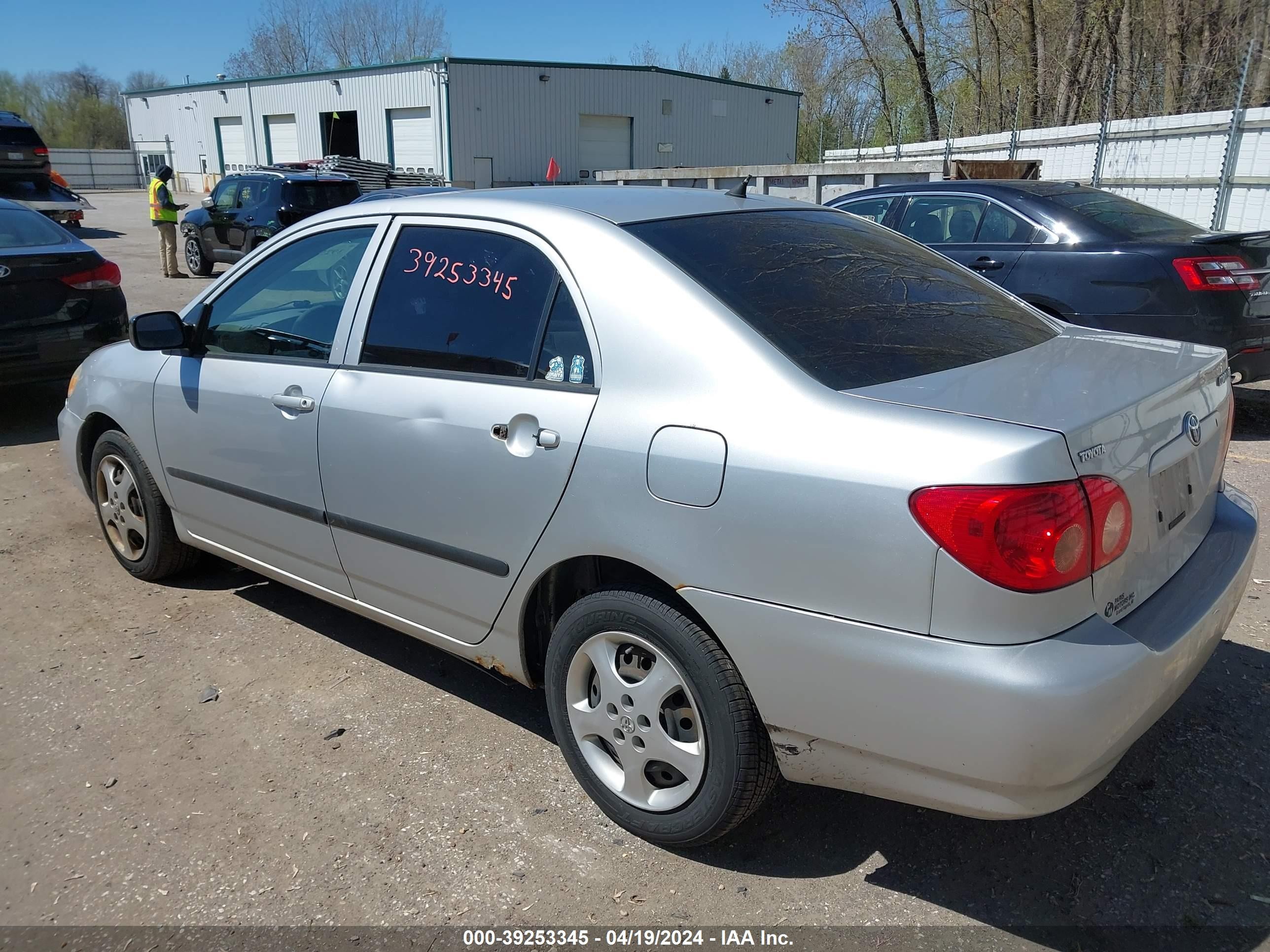 Photo 2 VIN: JTDBR32E952057981 - TOYOTA COROLLA 