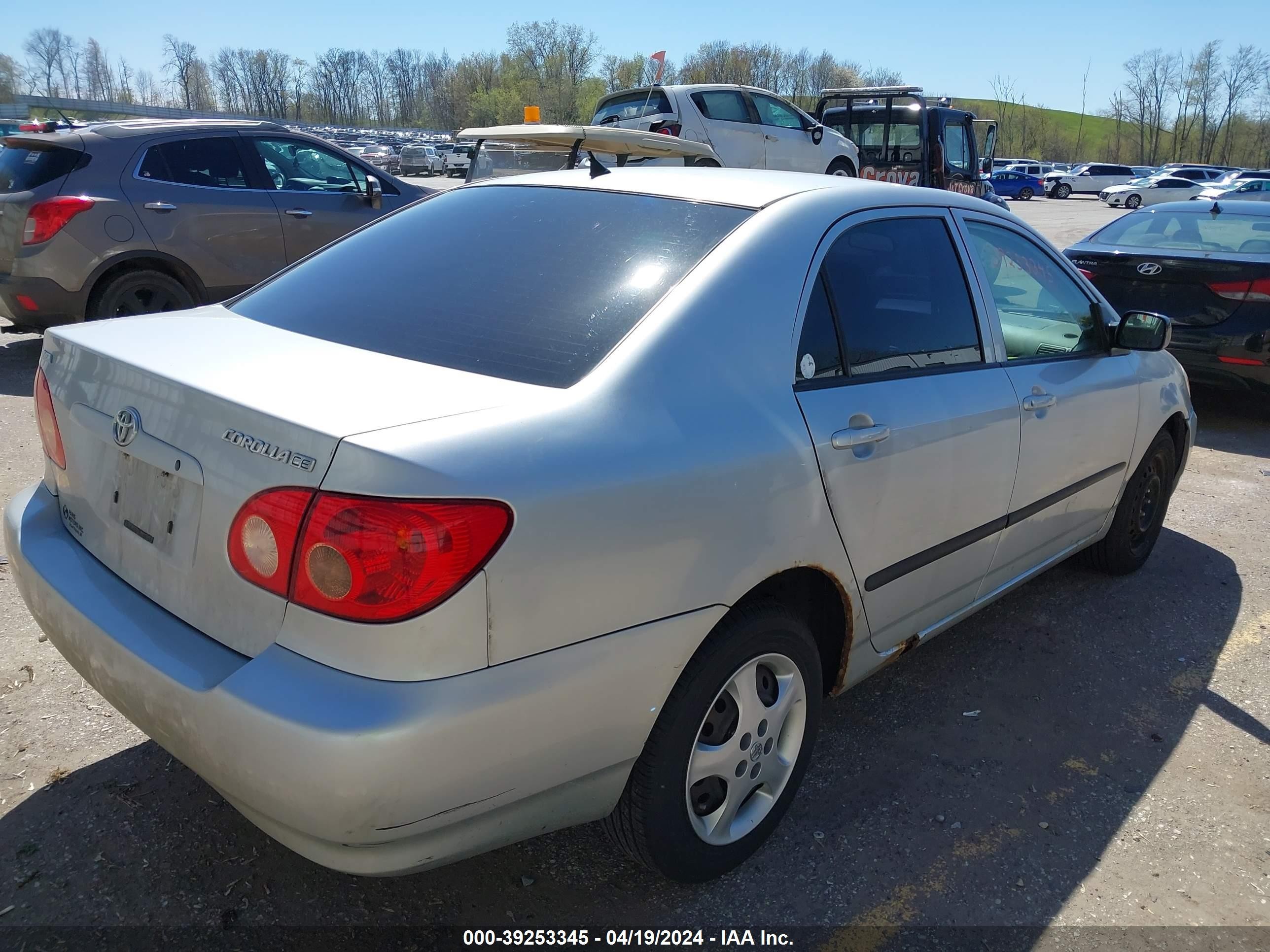 Photo 3 VIN: JTDBR32E952057981 - TOYOTA COROLLA 