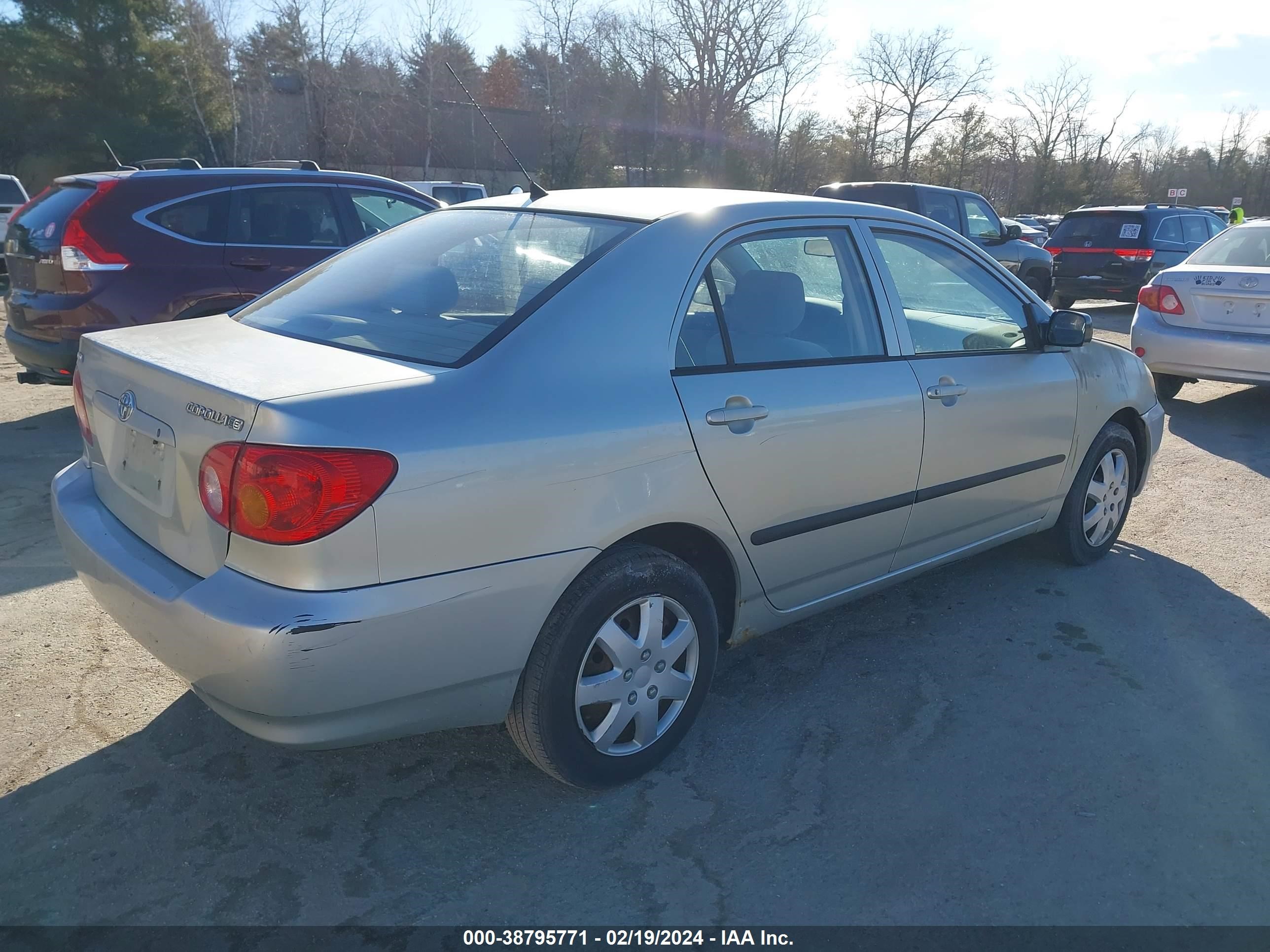 Photo 3 VIN: JTDBR32EX30044441 - TOYOTA COROLLA 