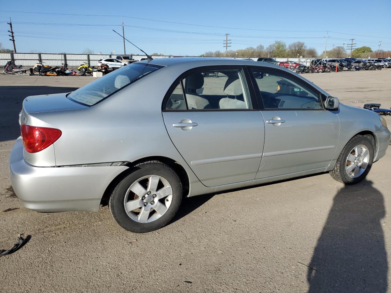 Photo 2 VIN: JTDBR32EX42036118 - TOYOTA COROLLA 