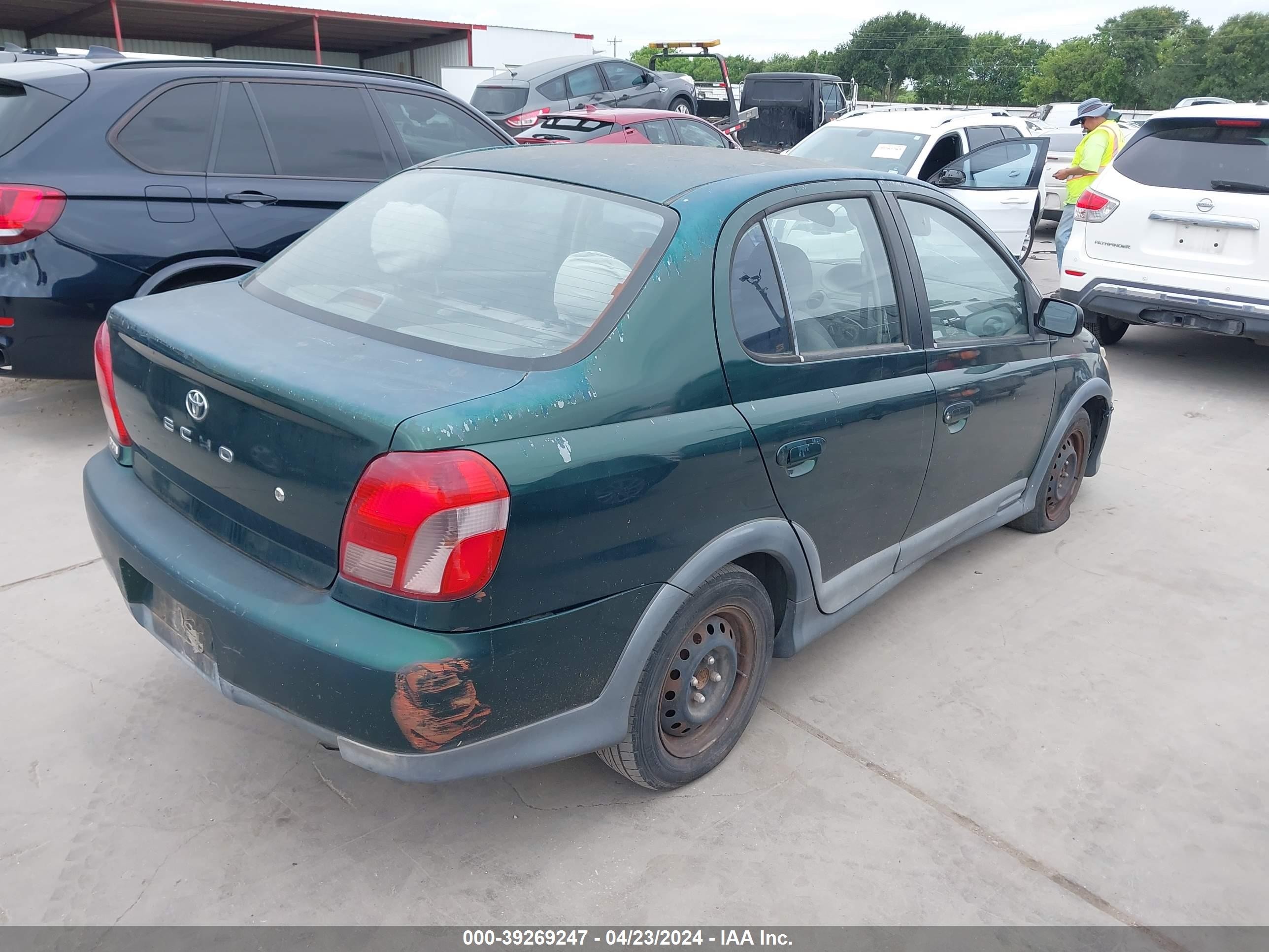 Photo 3 VIN: JTDBT123210140758 - TOYOTA ECHO 