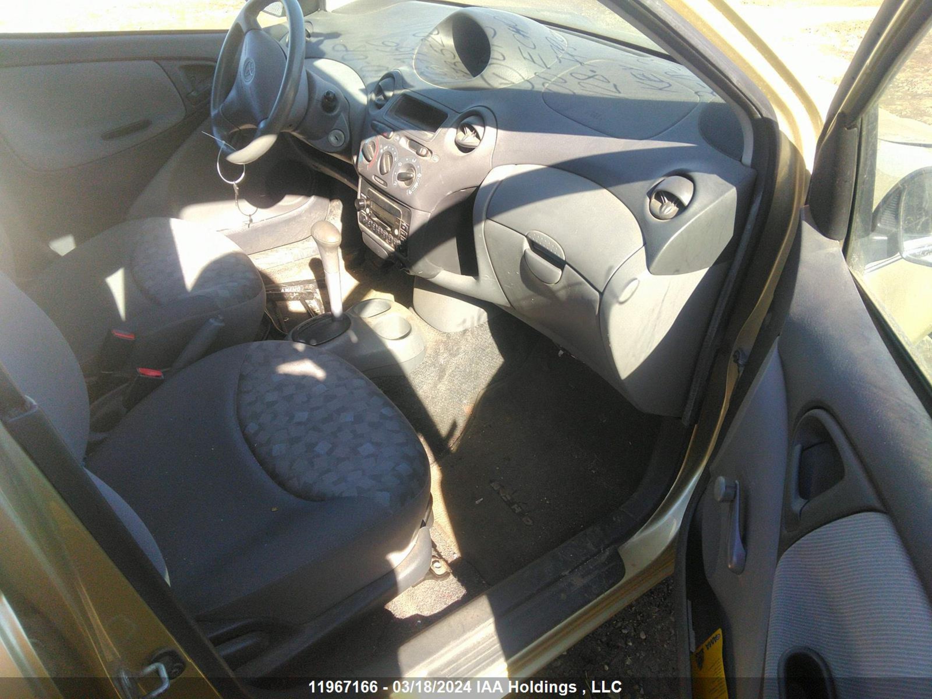 Photo 4 VIN: JTDBT1233Y0073520 - TOYOTA ECHO 