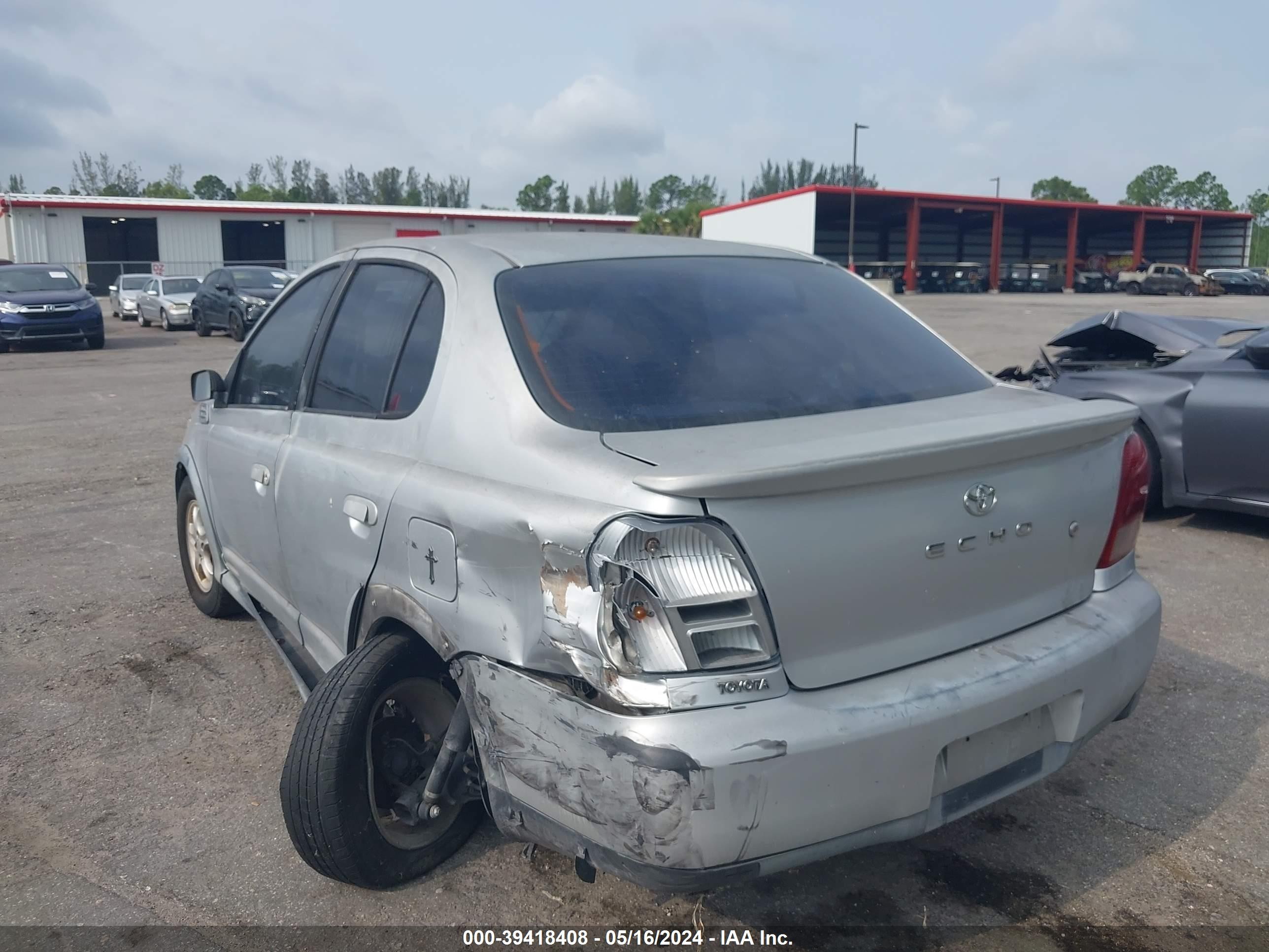 Photo 2 VIN: JTDBT1233Y0084047 - TOYOTA ECHO 