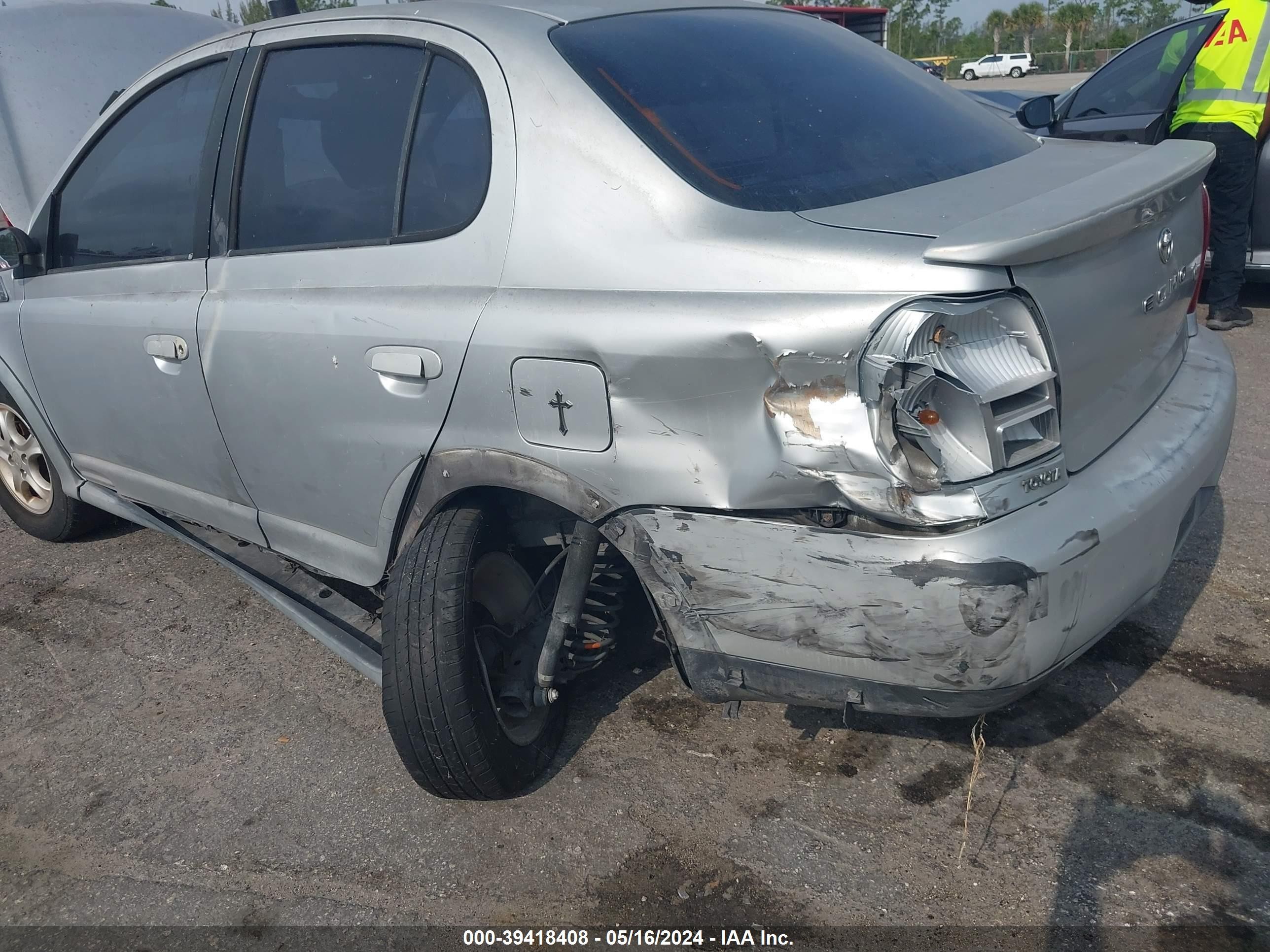 Photo 5 VIN: JTDBT1233Y0084047 - TOYOTA ECHO 