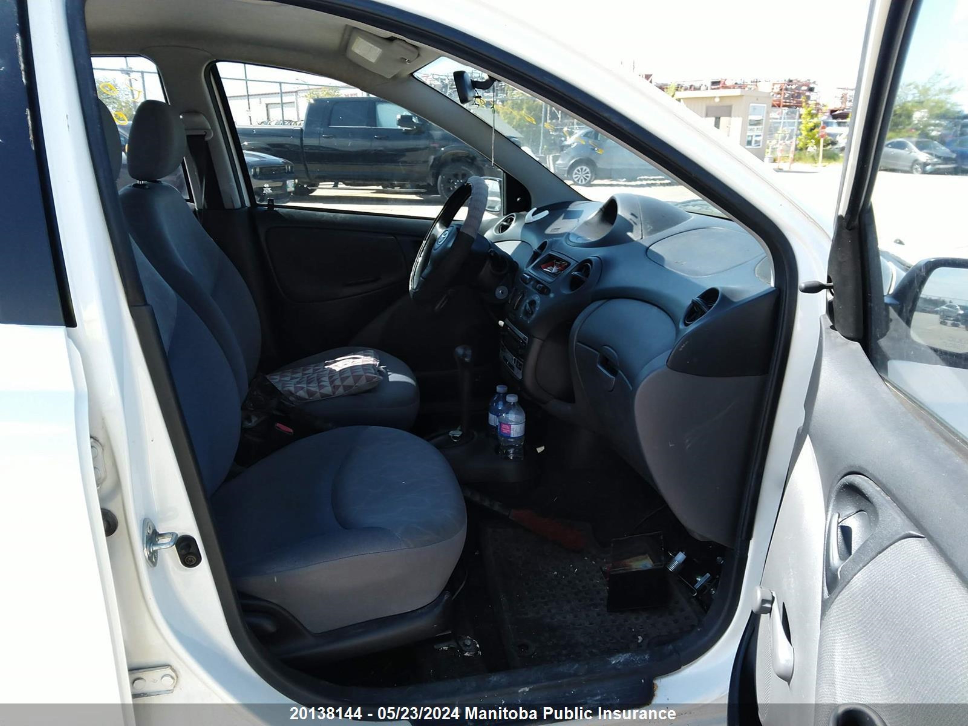 Photo 4 VIN: JTDBT123440317587 - TOYOTA ECHO 