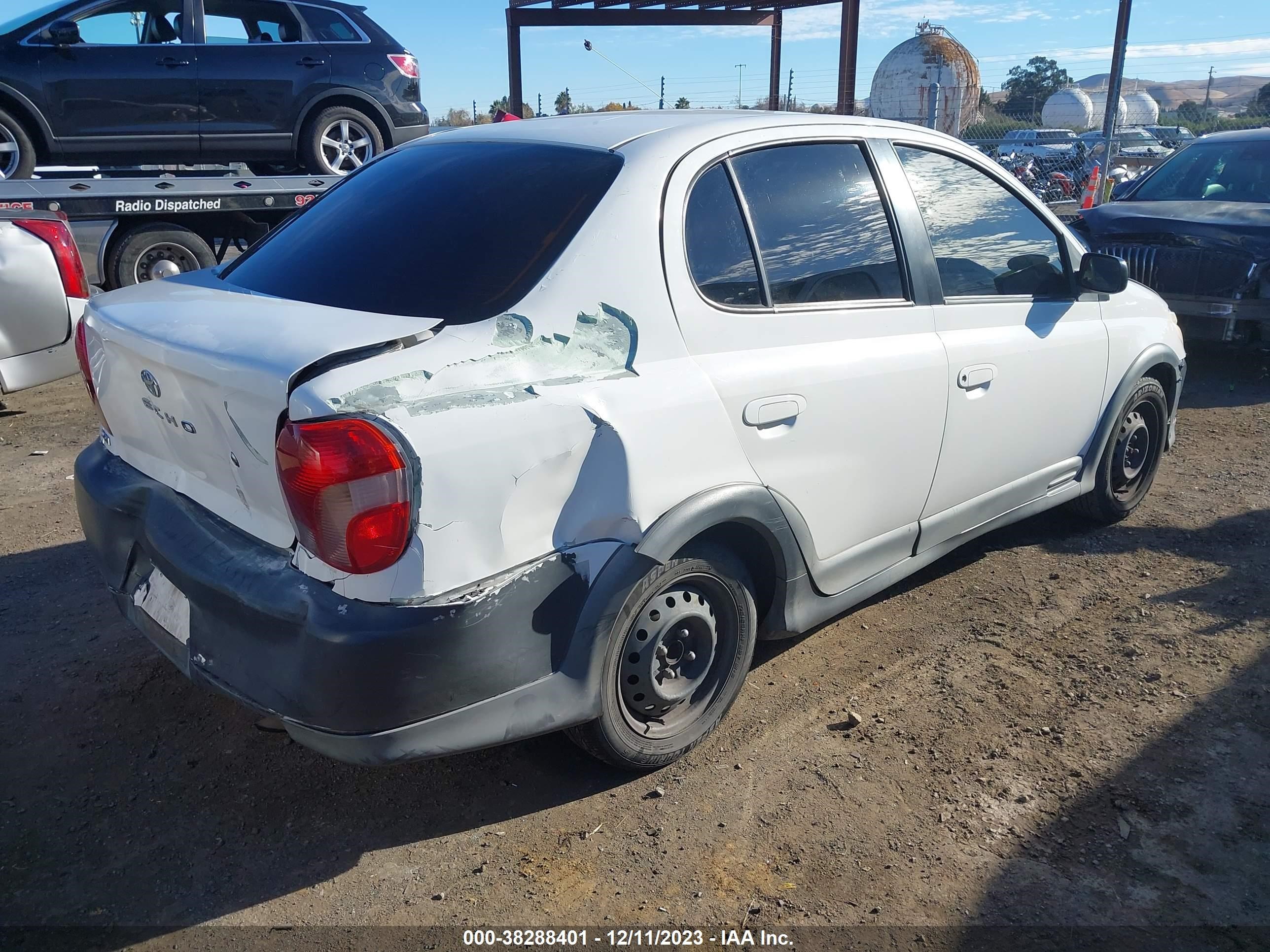 Photo 3 VIN: JTDBT123810131157 - TOYOTA ECHO 