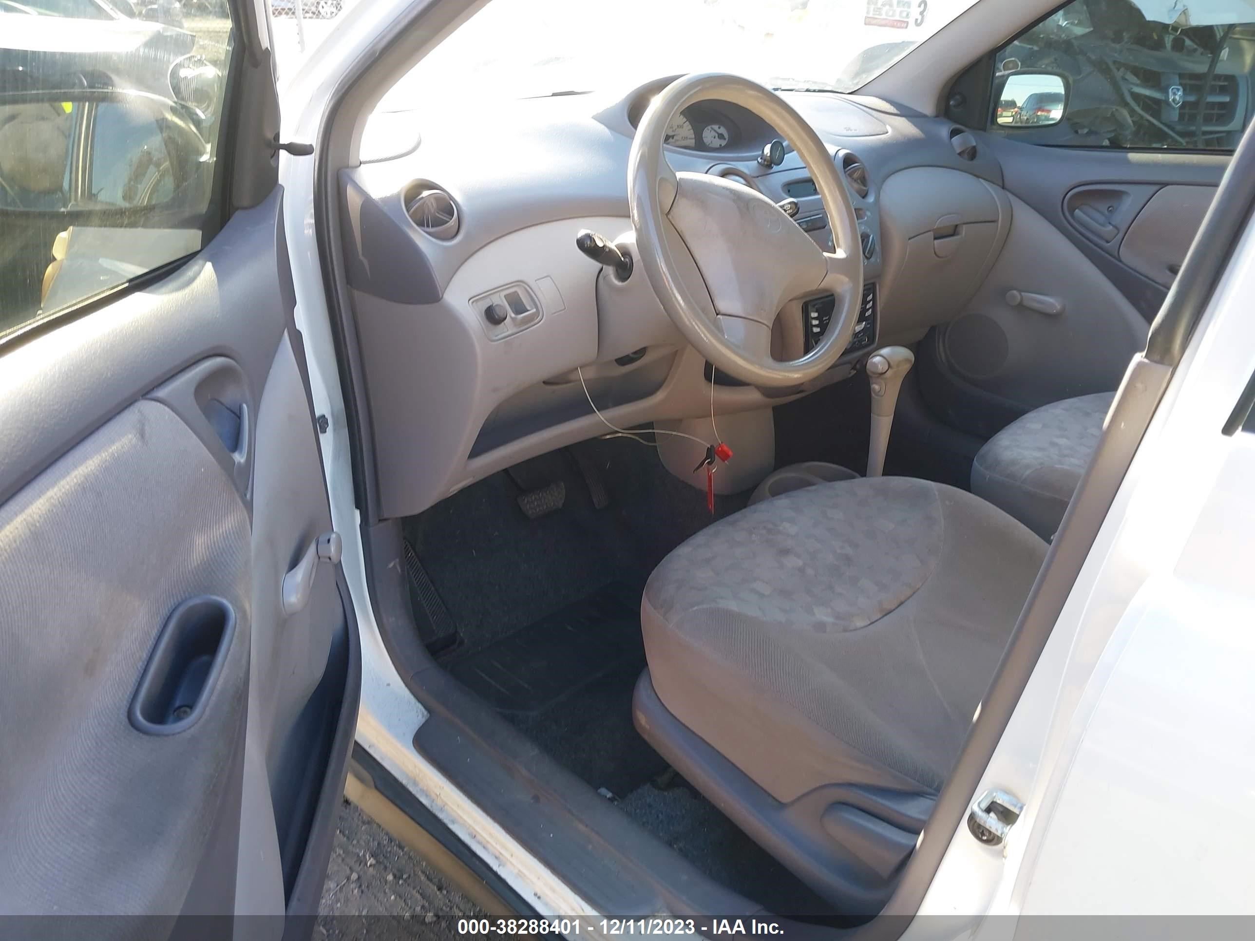 Photo 4 VIN: JTDBT123810131157 - TOYOTA ECHO 