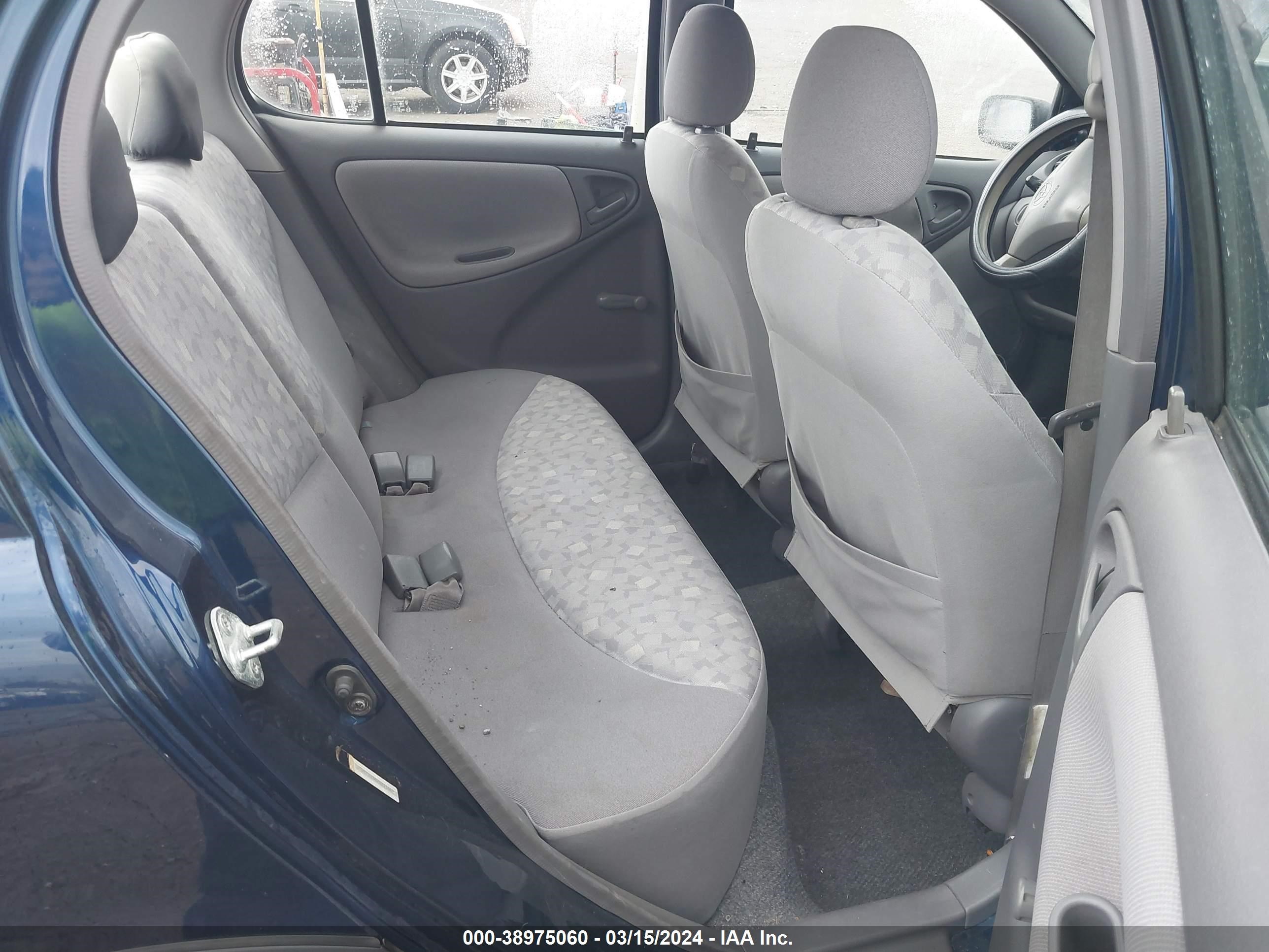 Photo 7 VIN: JTDBT123820211687 - TOYOTA ECHO 