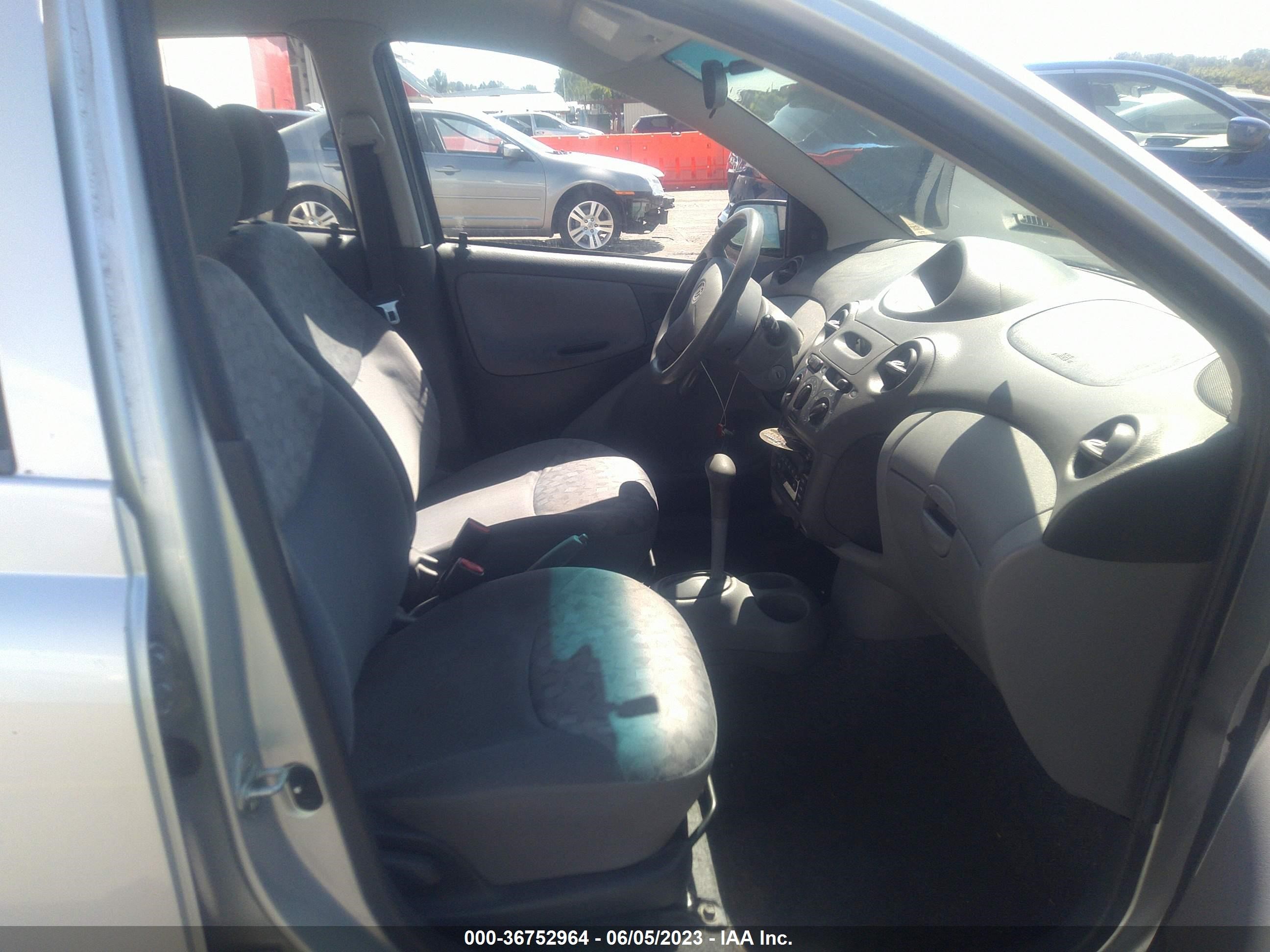 Photo 4 VIN: JTDBT1238Y0066949 - TOYOTA ECHO 