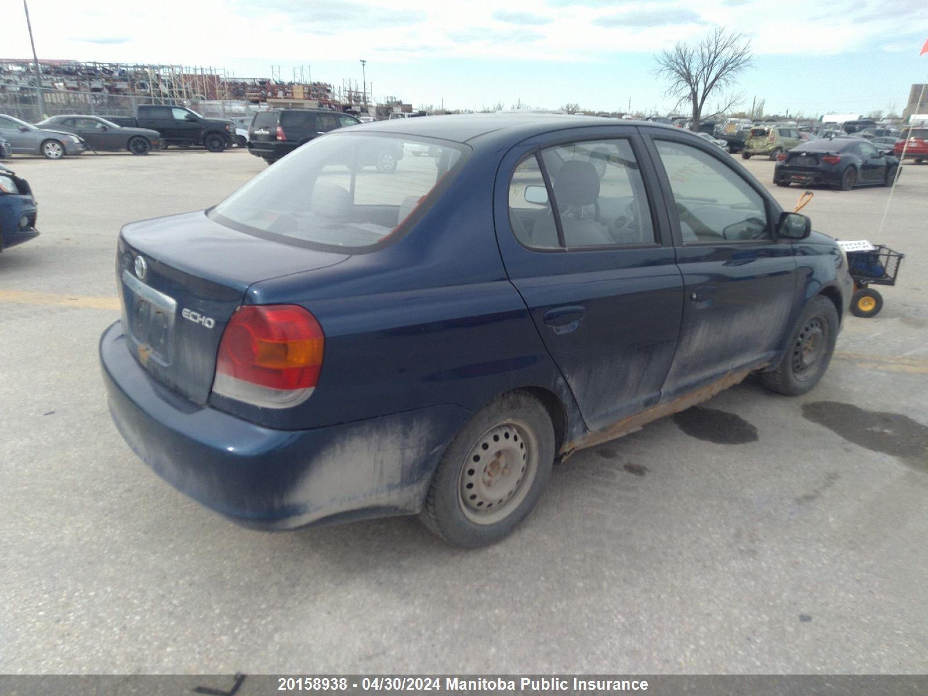 Photo 3 VIN: JTDBT123X40337083 - TOYOTA ECHO 