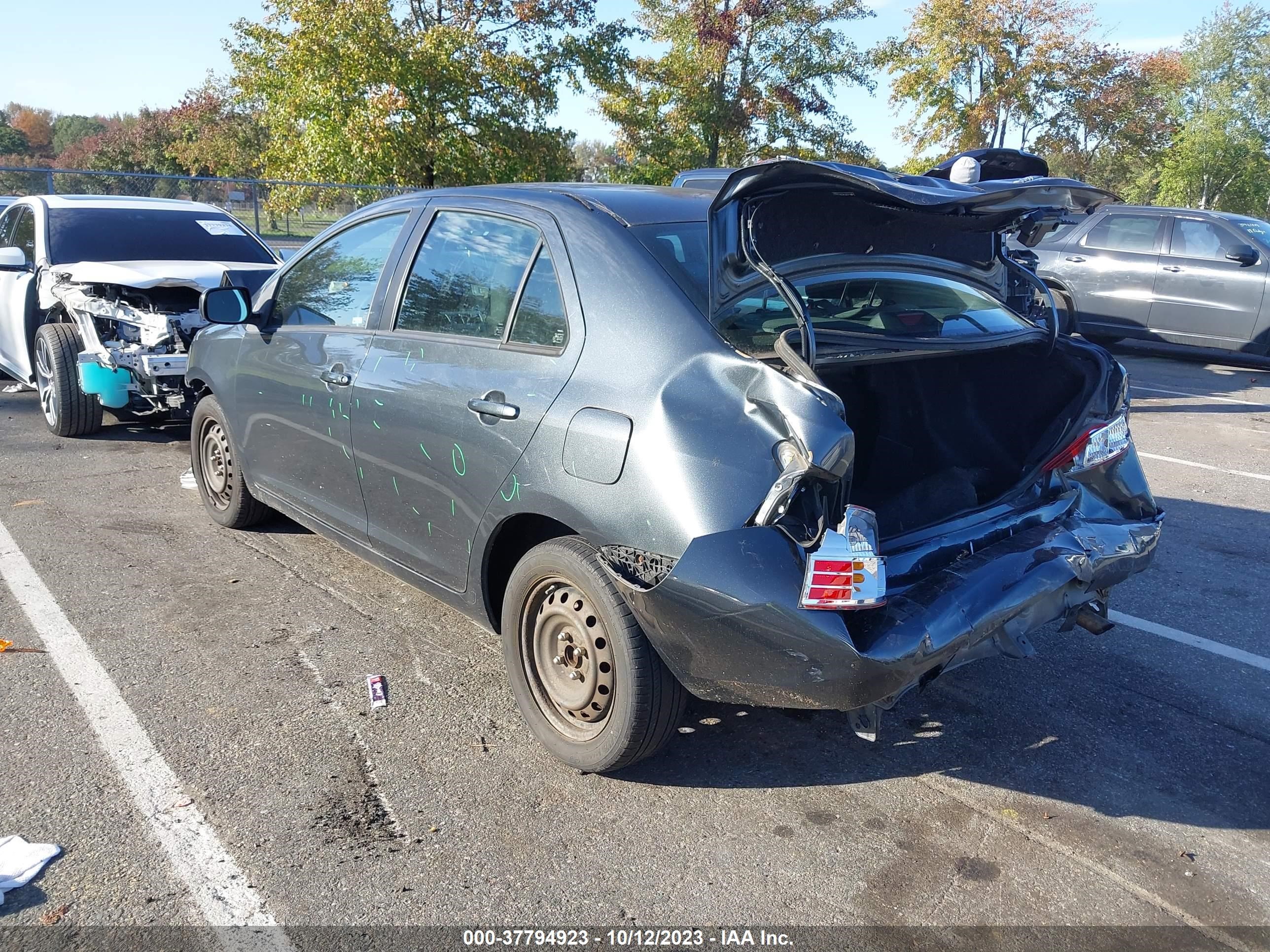 Photo 2 VIN: JTDBT4K30A1369337 - TOYOTA YARIS 