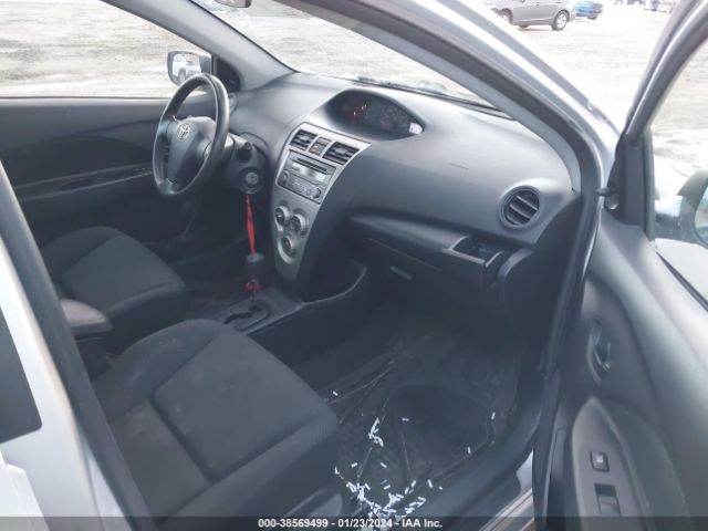 Photo 4 VIN: JTDBT4K30CL025014 - TOYOTA YARIS 