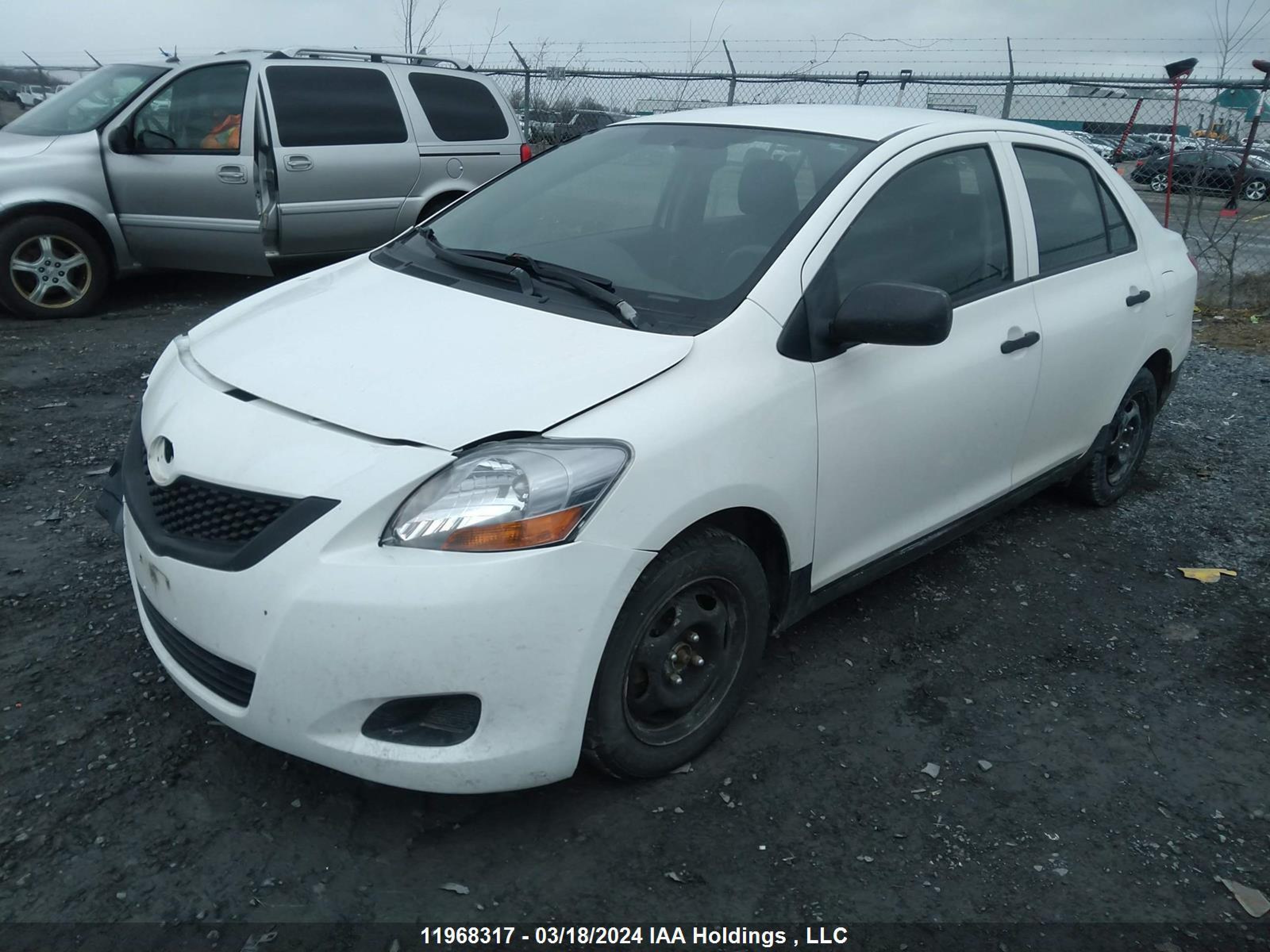 Photo 1 VIN: JTDBT4K32A1384924 - TOYOTA YARIS 