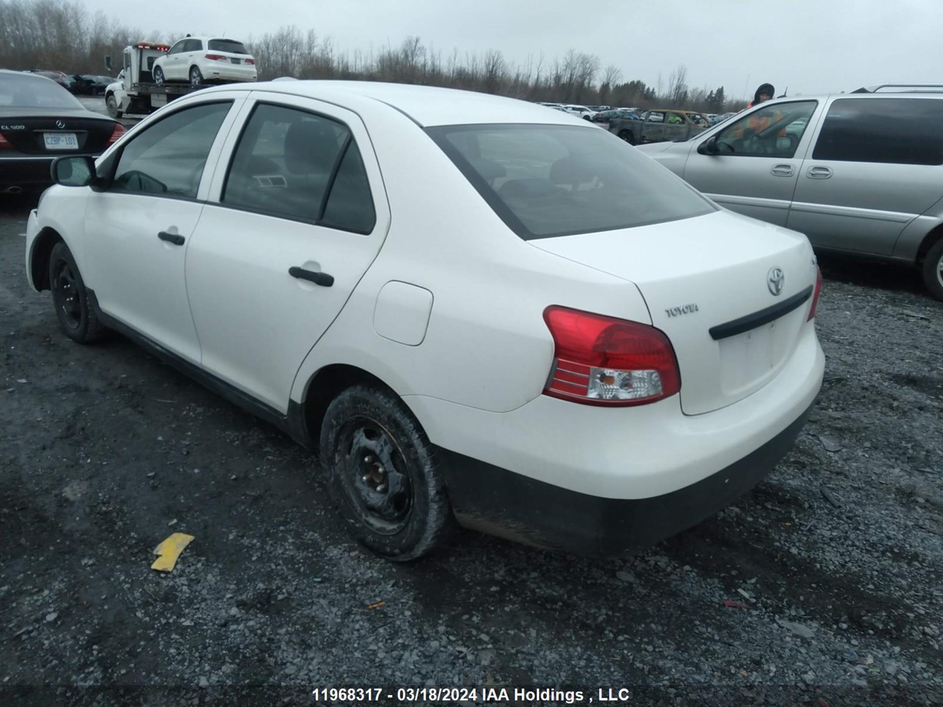 Photo 2 VIN: JTDBT4K32A1384924 - TOYOTA YARIS 