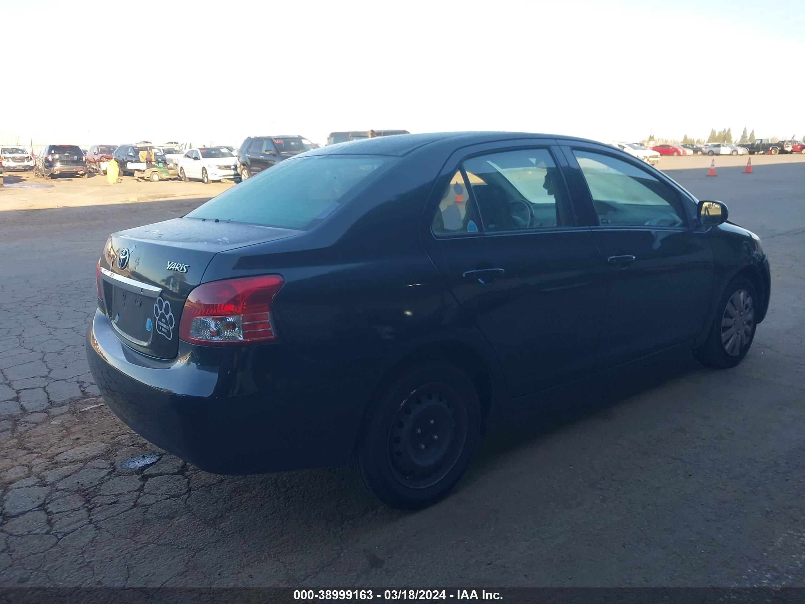 Photo 3 VIN: JTDBT4K32C1420758 - TOYOTA YARIS 