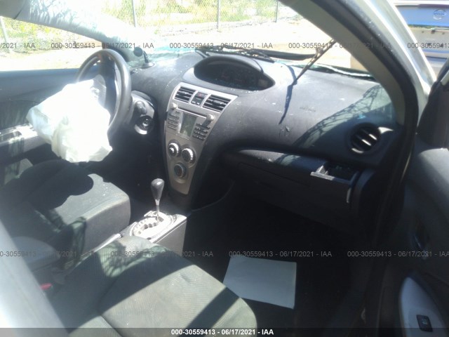 Photo 4 VIN: JTDBT4K34B1403975 - TOYOTA YARIS 