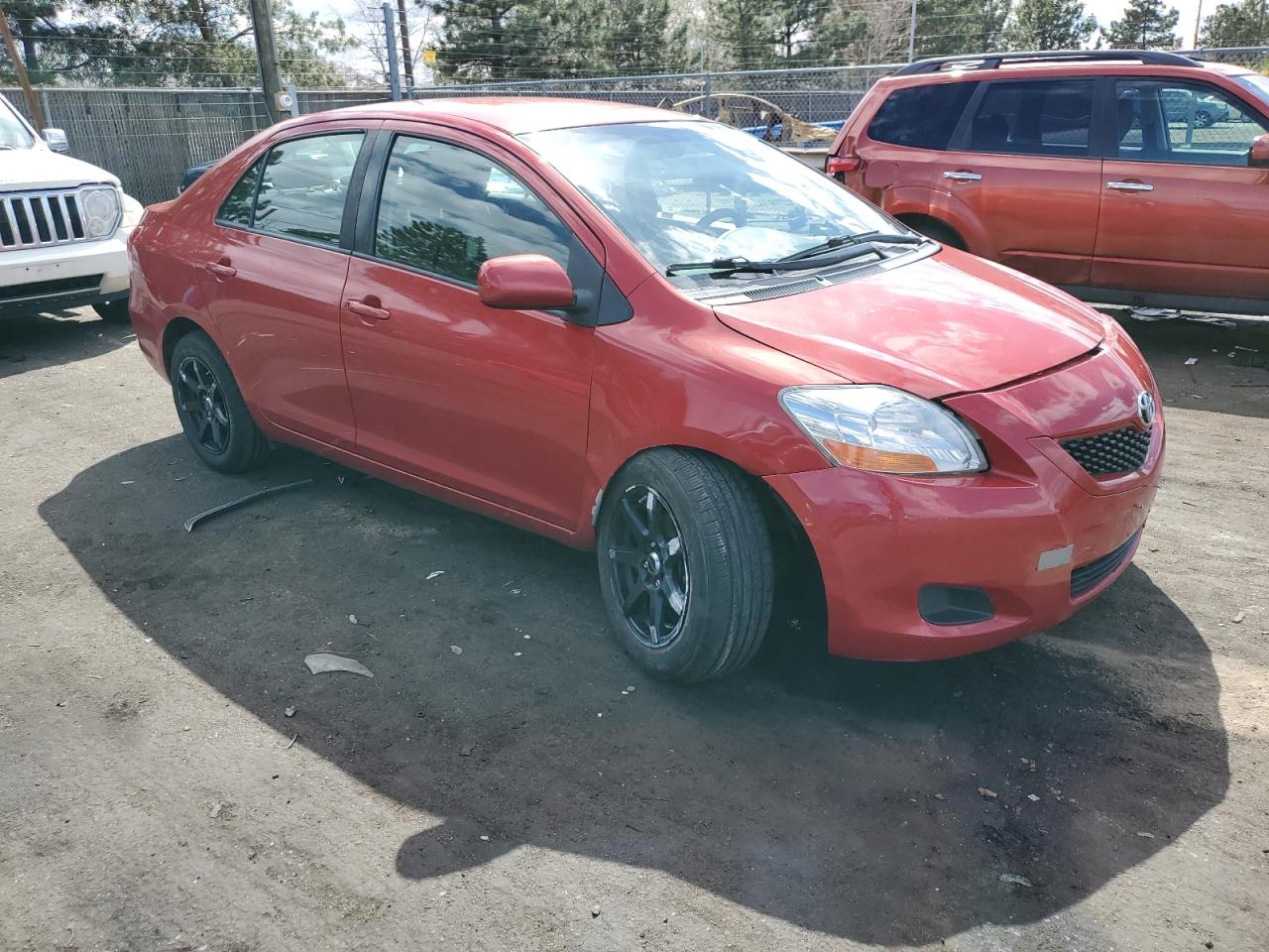 Photo 3 VIN: JTDBT4K35A1364831 - TOYOTA YARIS 