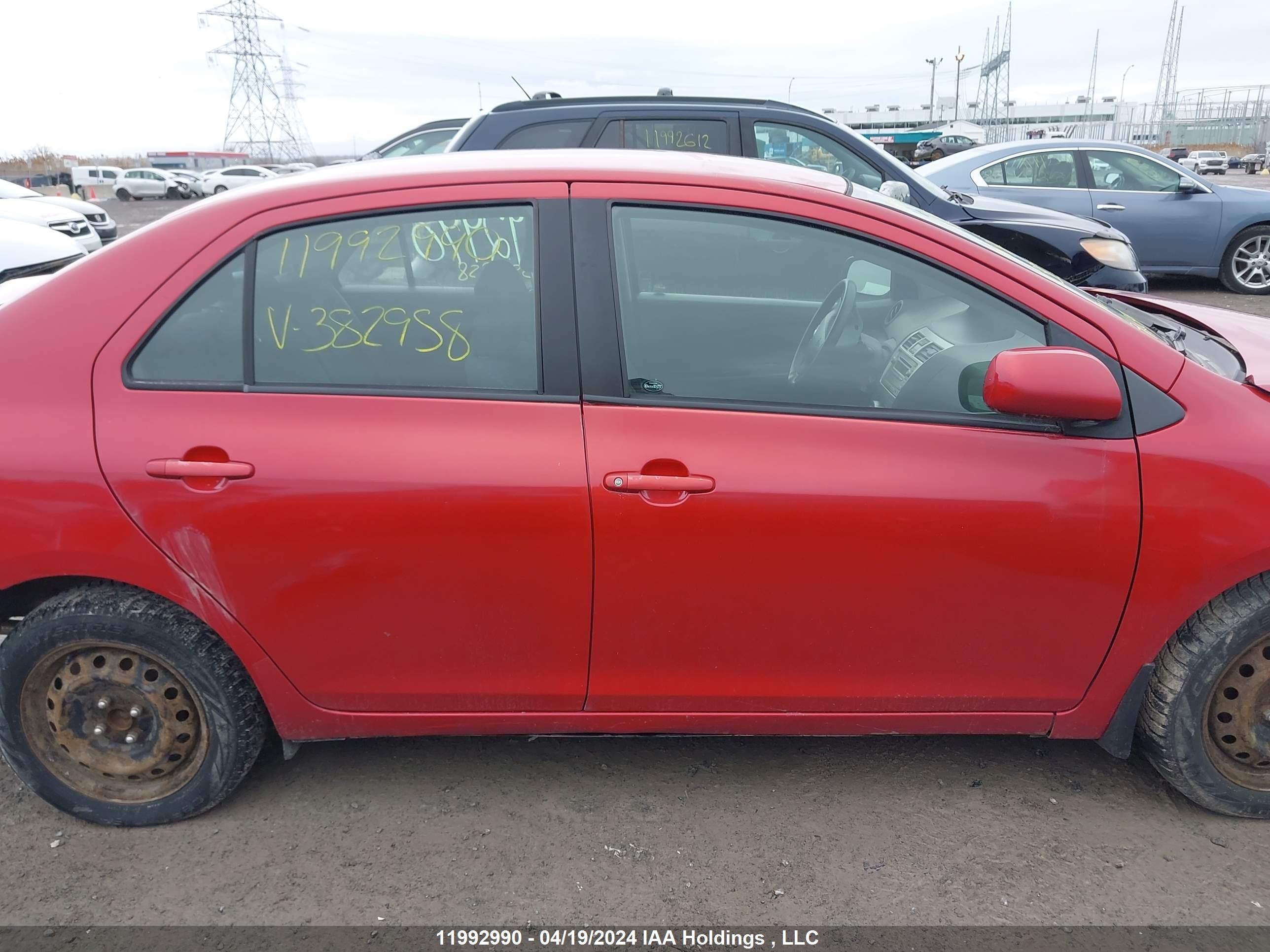 Photo 13 VIN: JTDBT4K39A1382958 - TOYOTA YARIS 