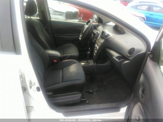 Photo 4 VIN: JTDBT4K3XCL017583 - TOYOTA YARIS 