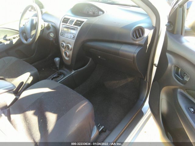 Photo 4 VIN: JTDBT4K3XCL019804 - TOYOTA YARIS 