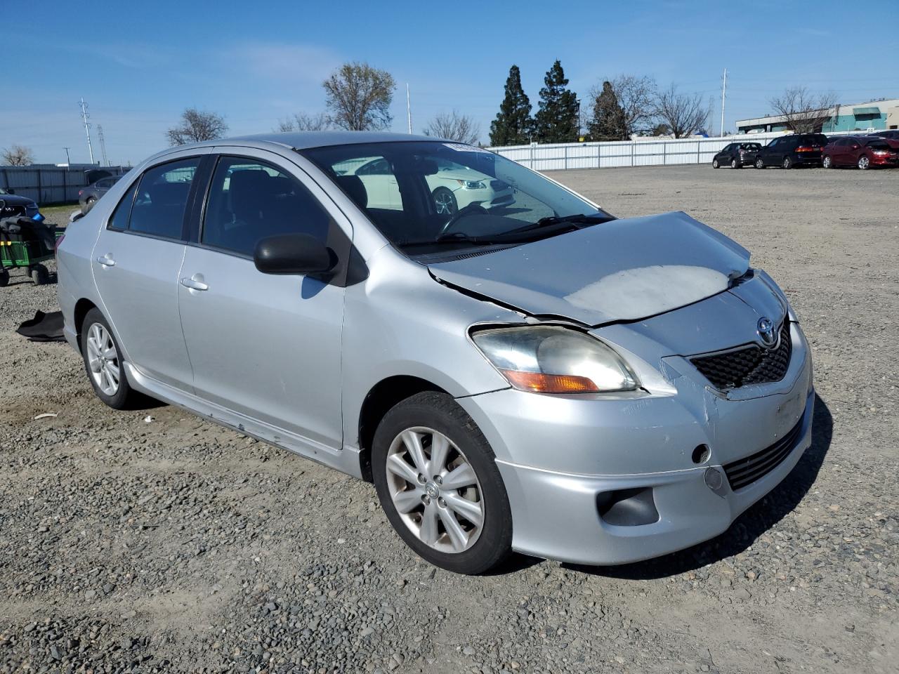 Photo 3 VIN: JTDBT903091303219 - TOYOTA YARIS 