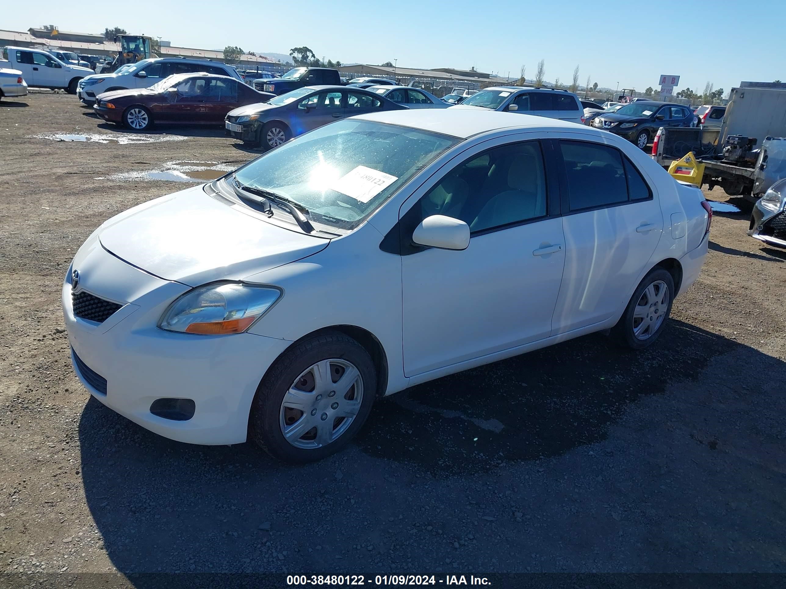 Photo 1 VIN: JTDBT903394042571 - TOYOTA YARIS 