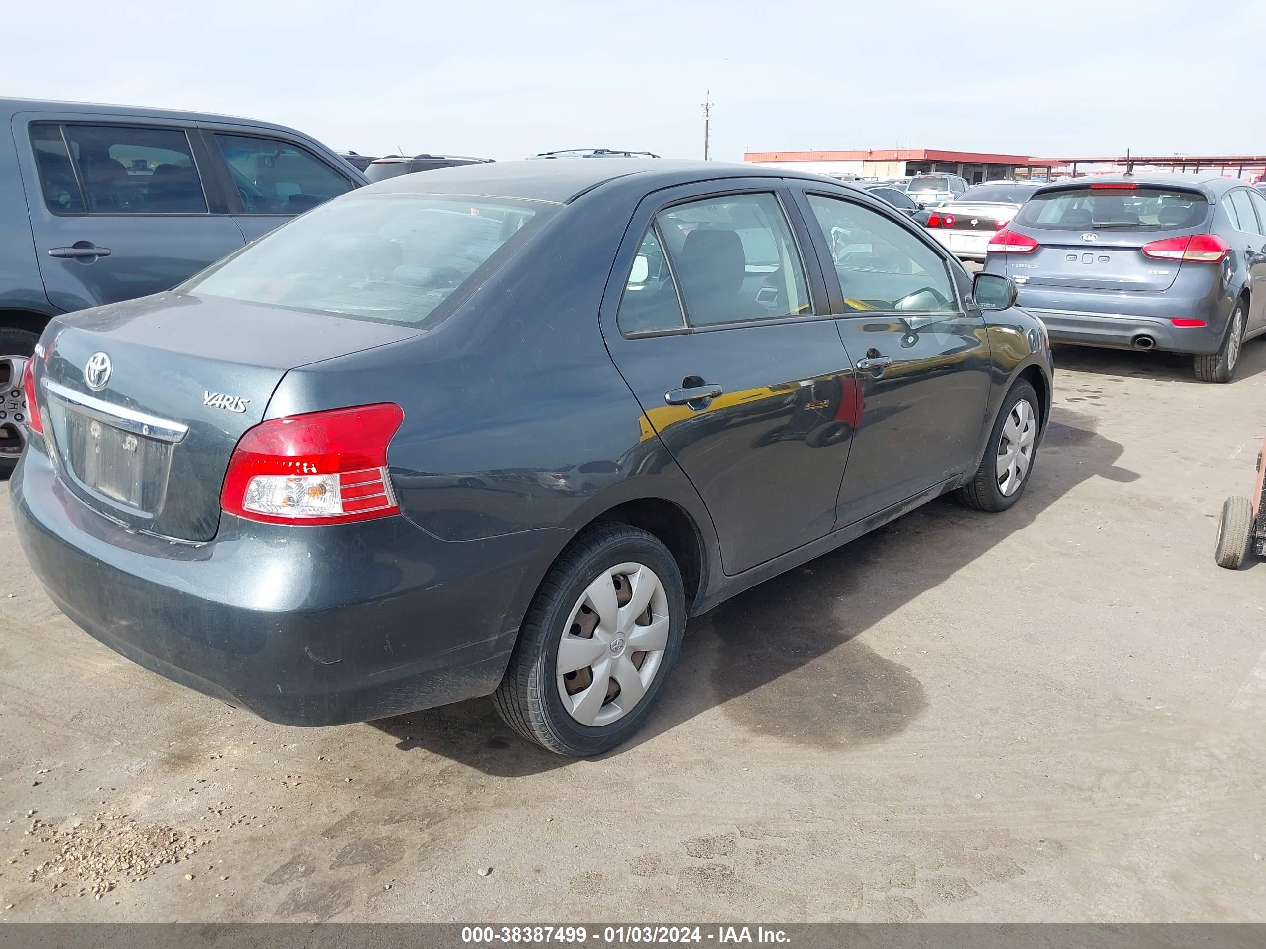 Photo 3 VIN: JTDBT903481230550 - TOYOTA YARIS 