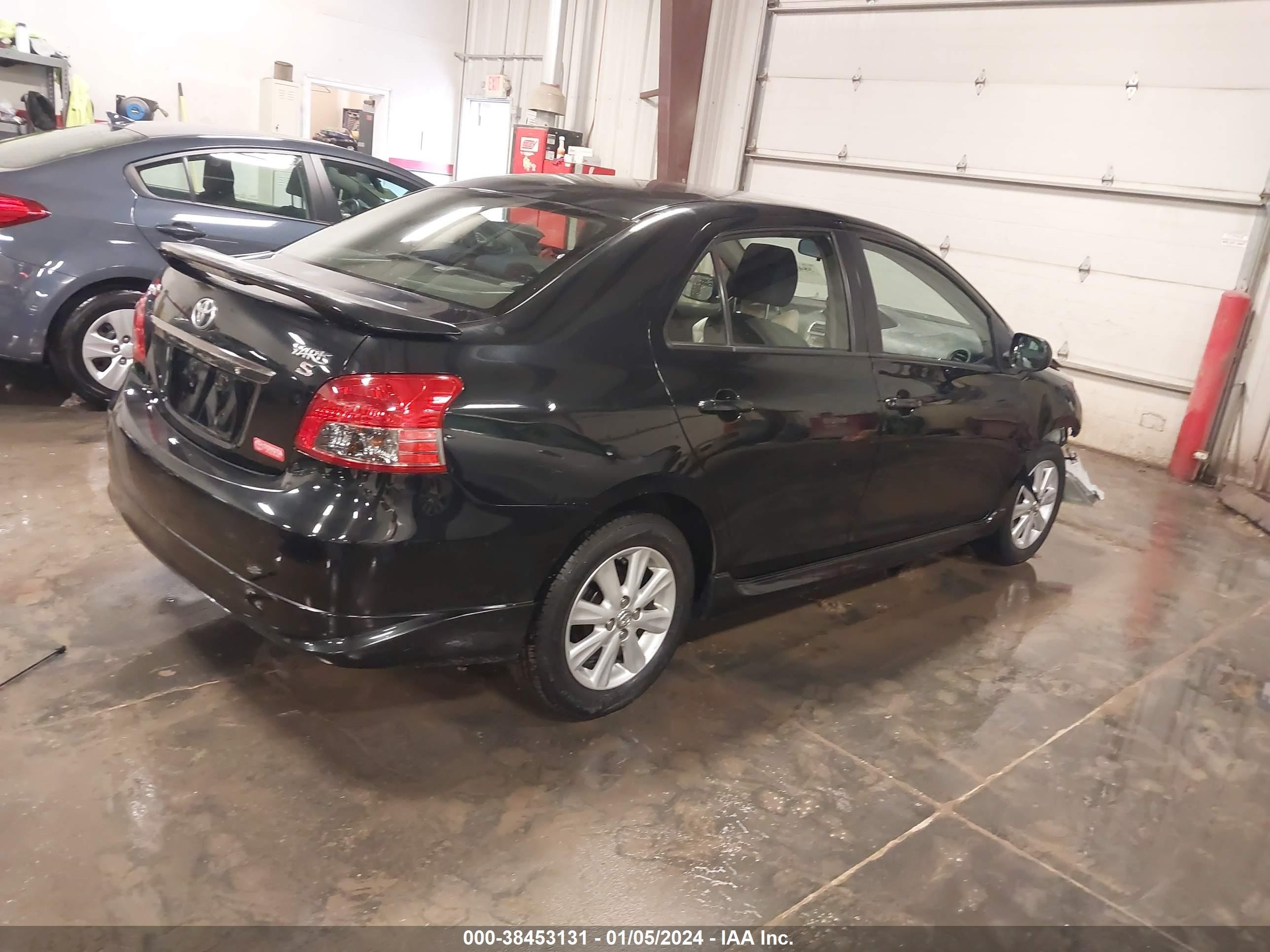 Photo 3 VIN: JTDBT903491328379 - TOYOTA YARIS 