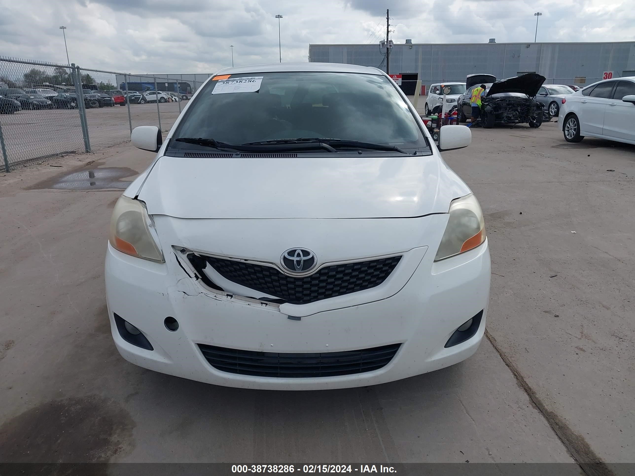 Photo 11 VIN: JTDBT903491332478 - TOYOTA YARIS 