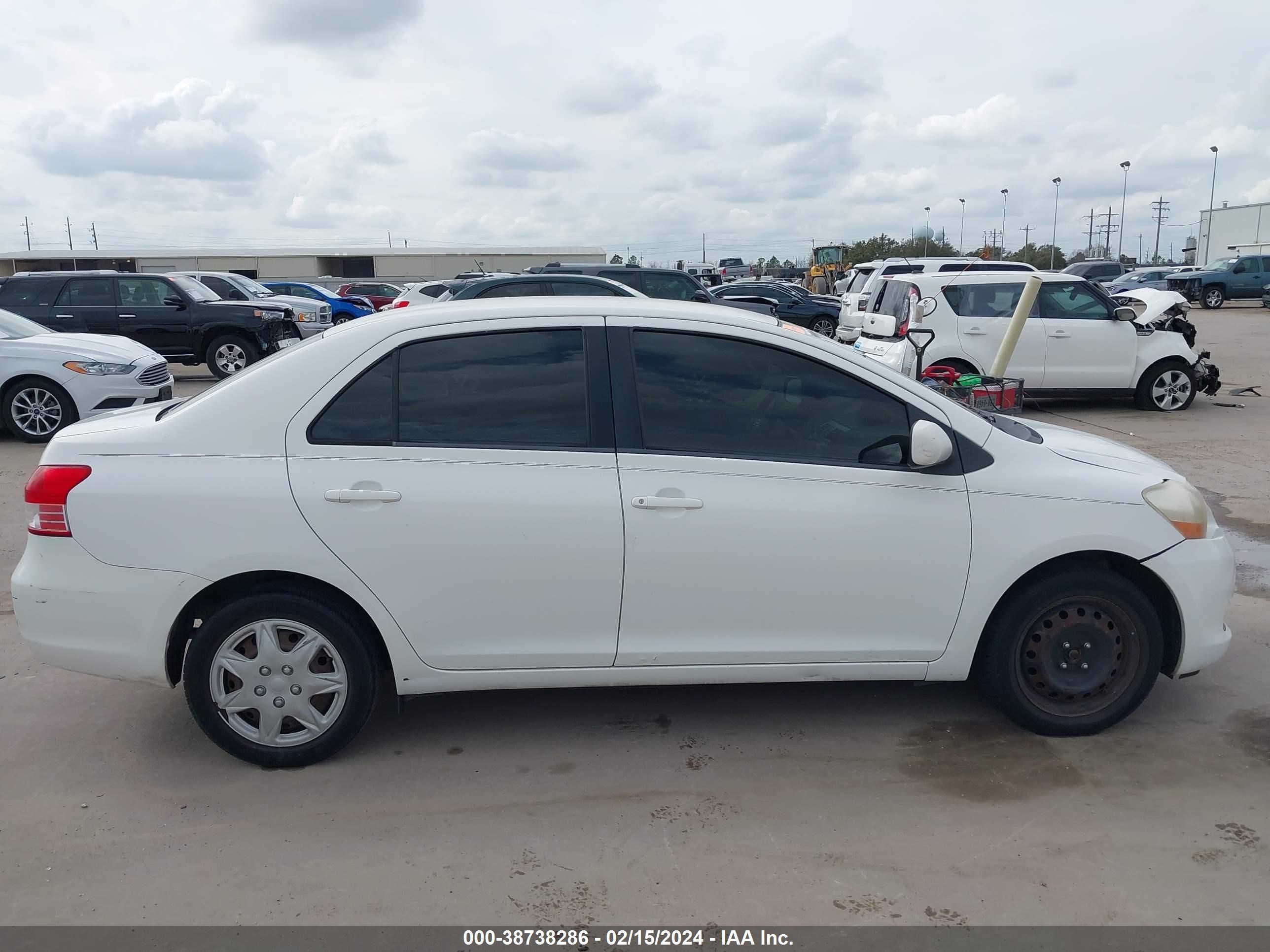 Photo 12 VIN: JTDBT903491332478 - TOYOTA YARIS 