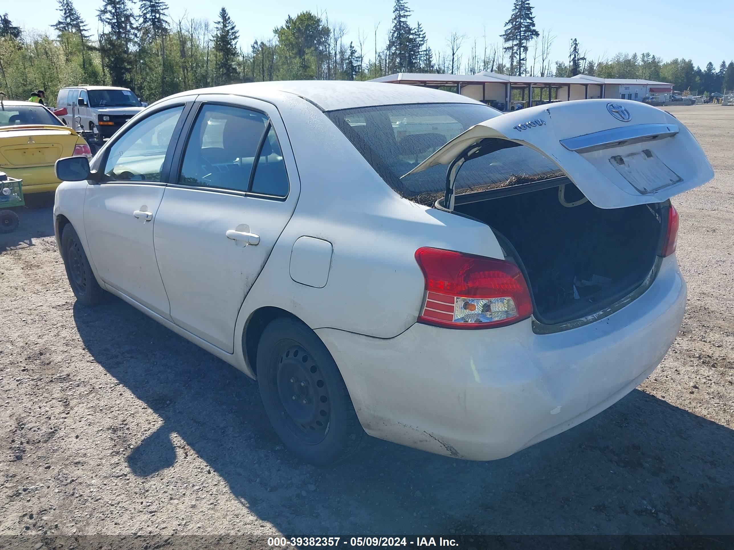 Photo 2 VIN: JTDBT903591333185 - TOYOTA YARIS 