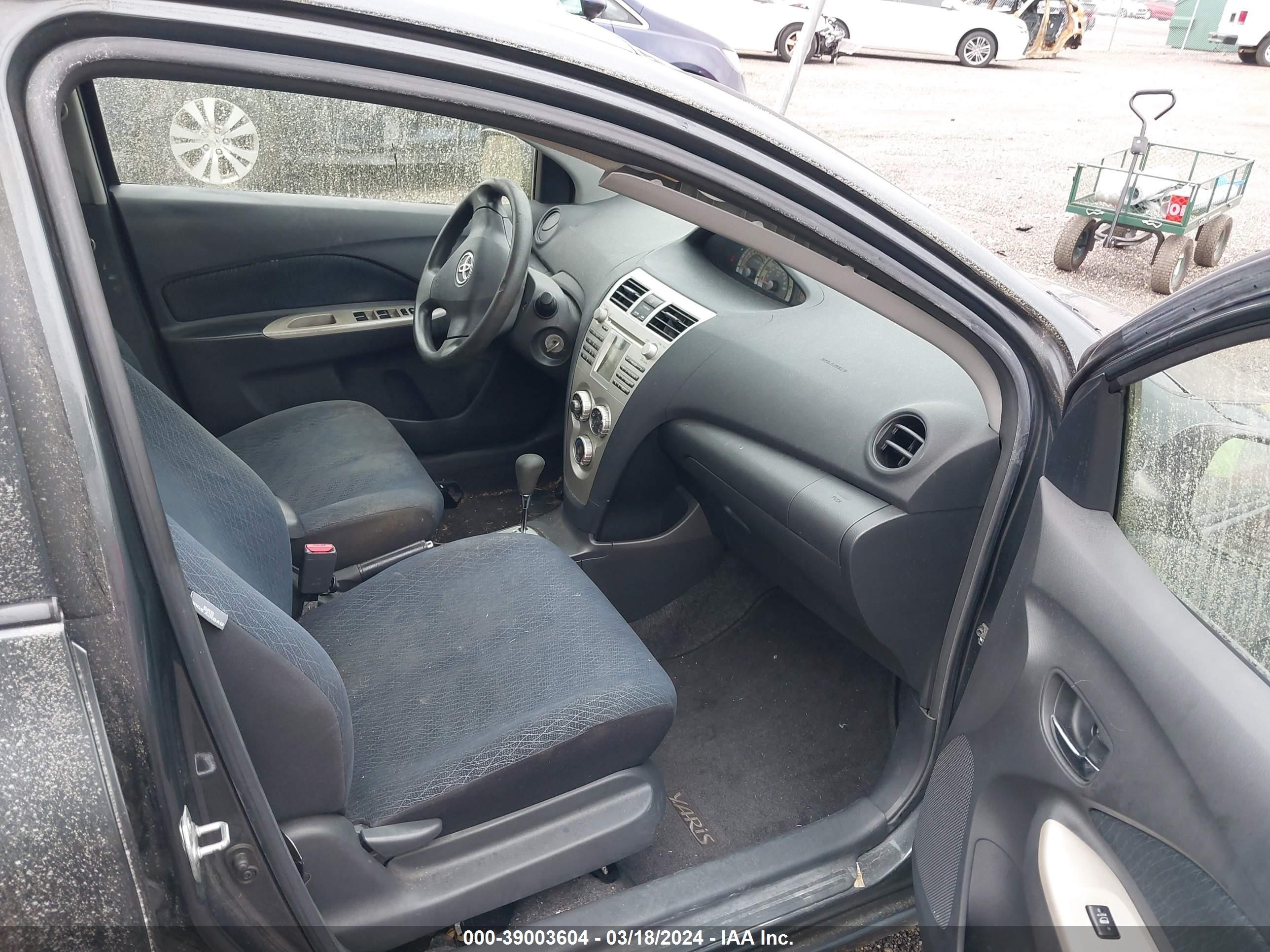 Photo 4 VIN: JTDBT903671146860 - TOYOTA YARIS 