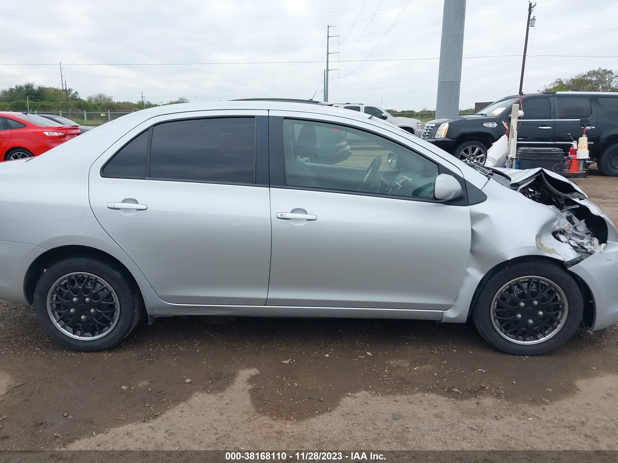 Photo 12 VIN: JTDBT923281263365 - TOYOTA YARIS 