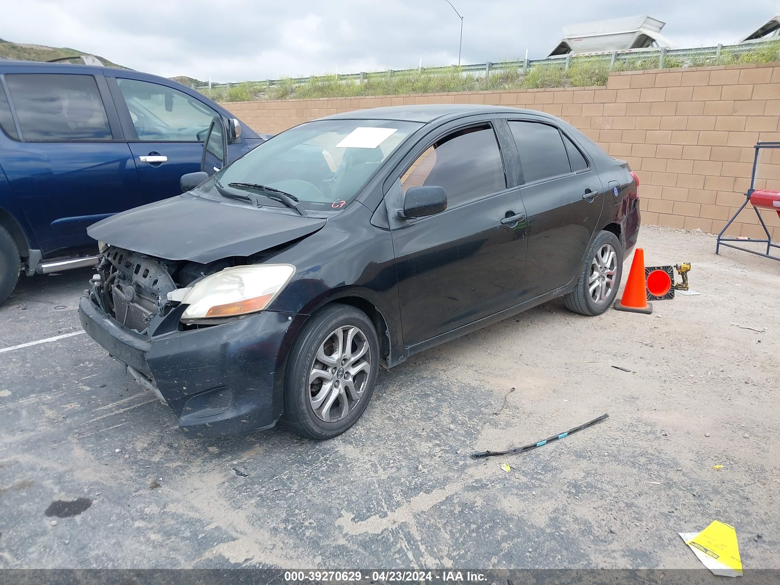 Photo 1 VIN: JTDBT923371043683 - TOYOTA YARIS 