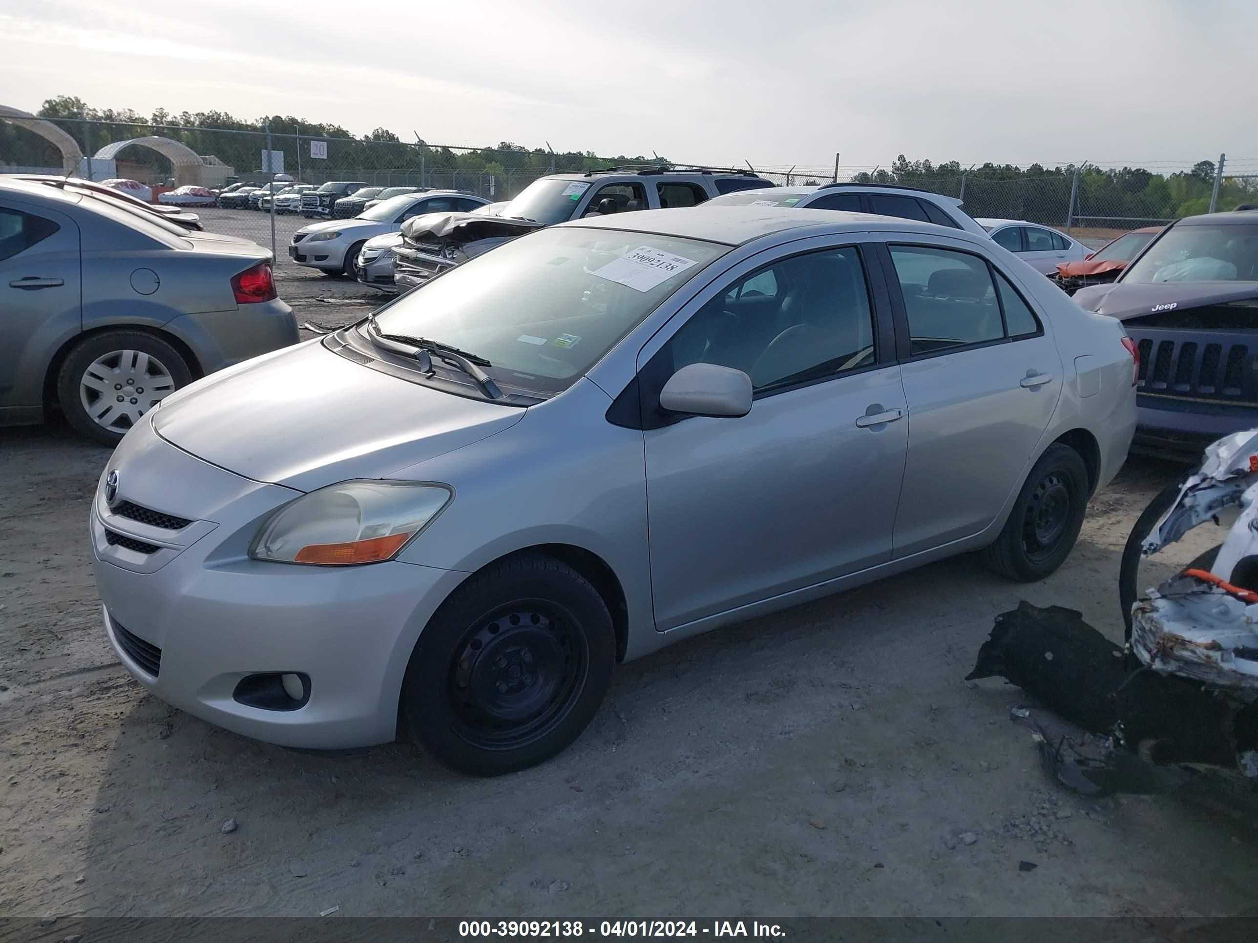 Photo 1 VIN: JTDBT923371175116 - TOYOTA YARIS 