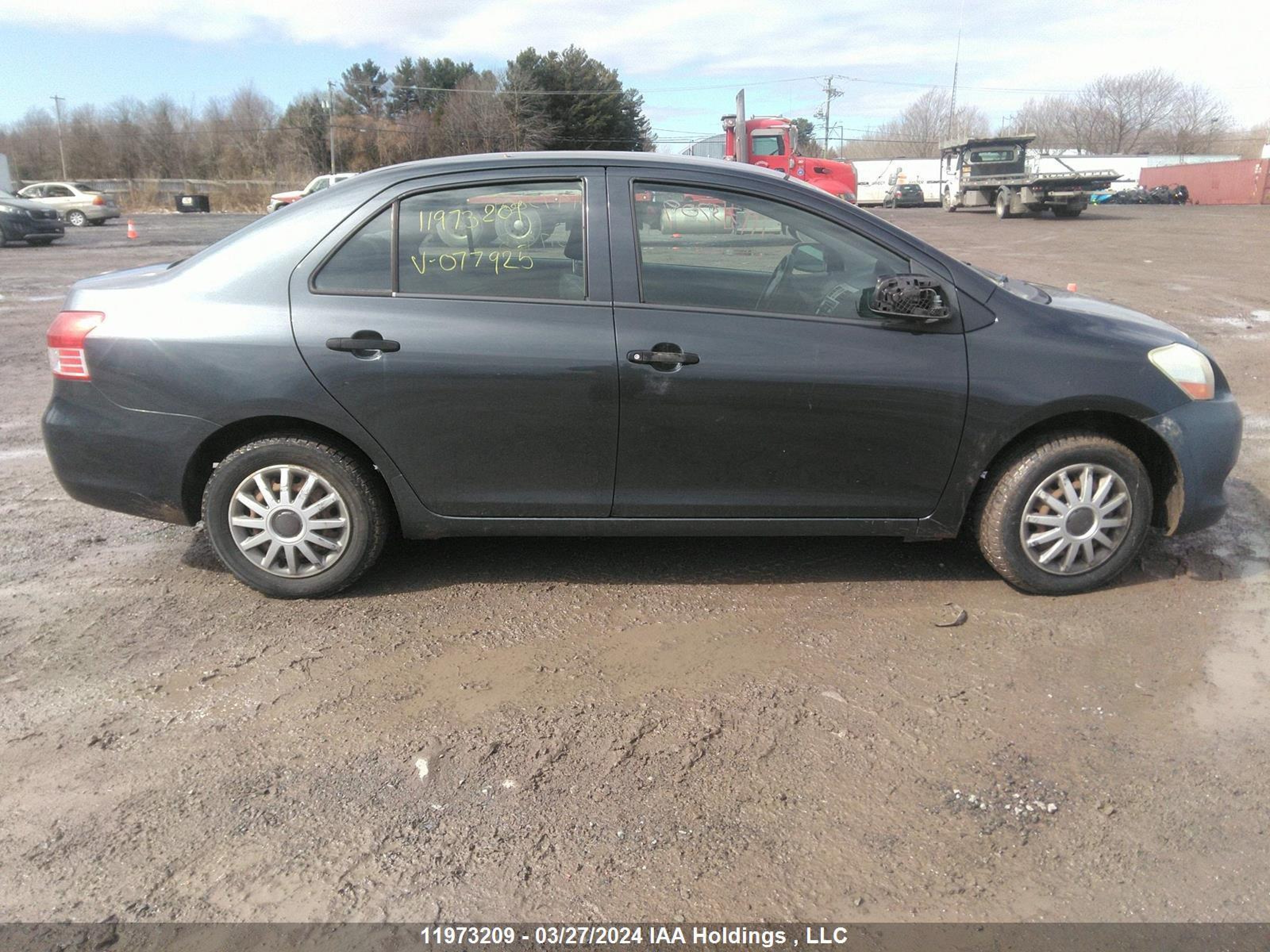 Photo 12 VIN: JTDBT923671077925 - TOYOTA YARIS 