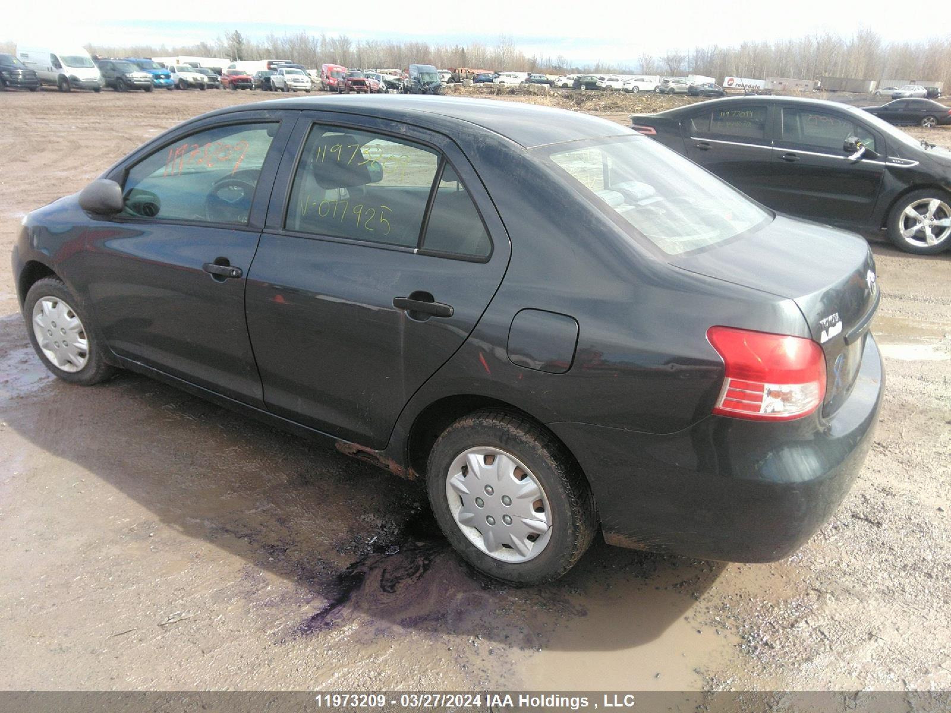 Photo 2 VIN: JTDBT923671077925 - TOYOTA YARIS 