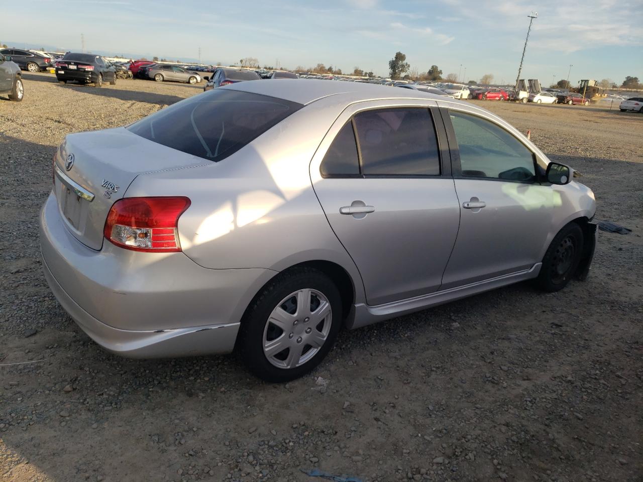 Photo 2 VIN: JTDBT923871053688 - TOYOTA YARIS 