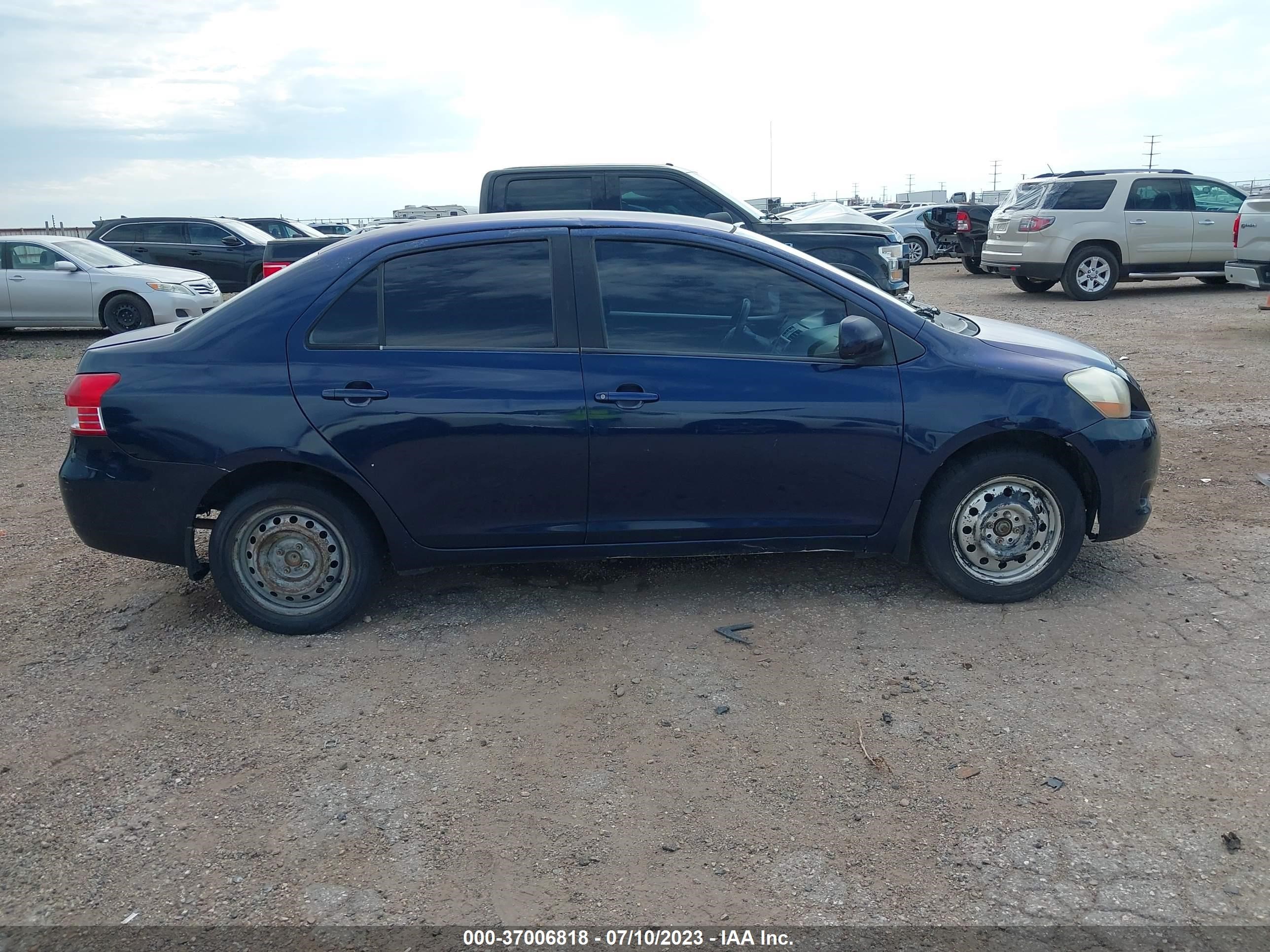 Photo 12 VIN: JTDBT923871071396 - TOYOTA YARIS 