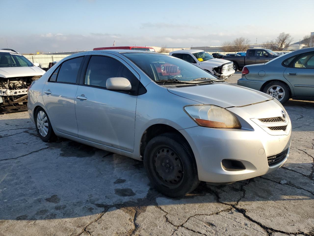 Photo 3 VIN: JTDBT923984024975 - TOYOTA YARIS 