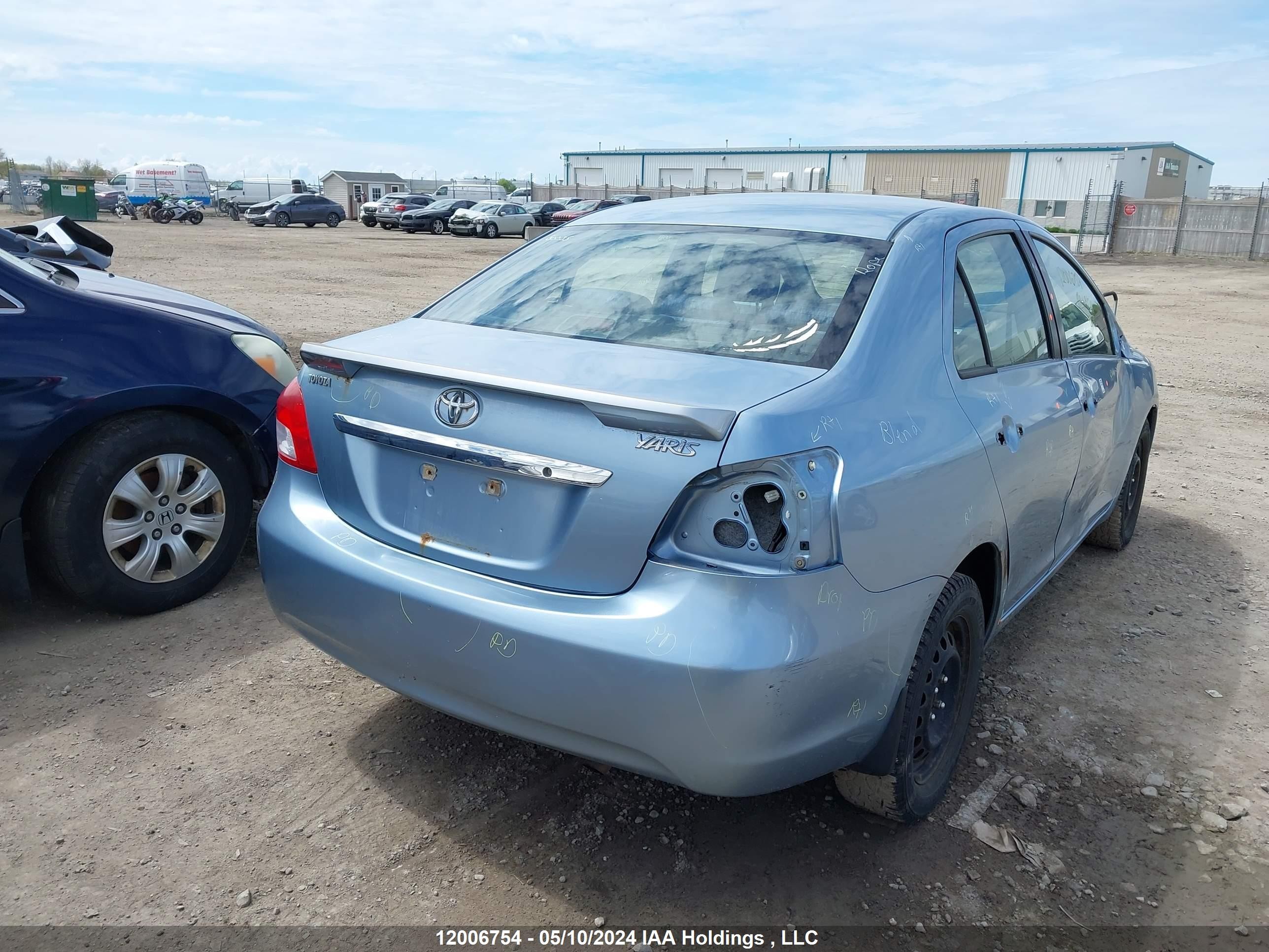 Photo 3 VIN: JTDBT9K34A1368978 - TOYOTA YARIS 