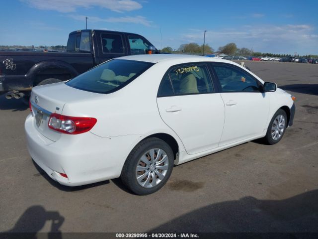 Photo 3 VIN: JTDBU4EE1C9172238 - TOYOTA COROLLA 