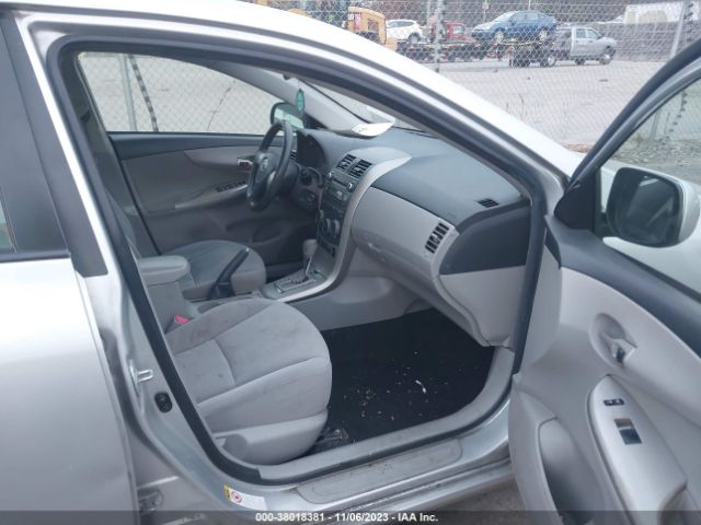 Photo 4 VIN: JTDBU4EE2B9134998 - TOYOTA COROLLA 