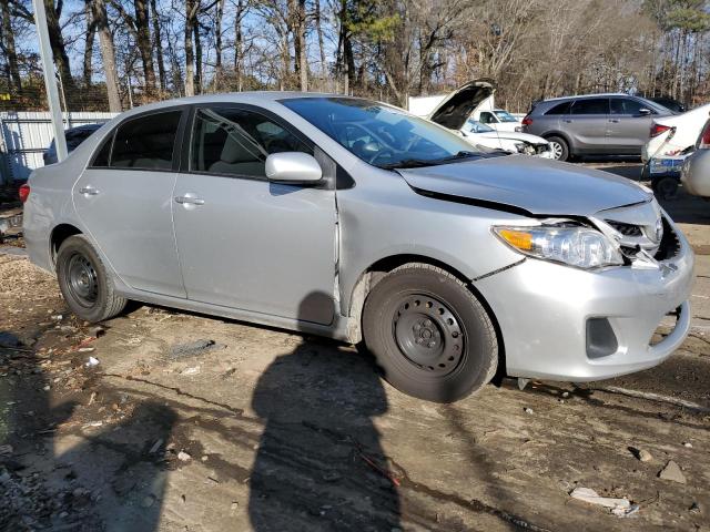 Photo 3 VIN: JTDBU4EE2B9167113 - TOYOTA COROLLA 