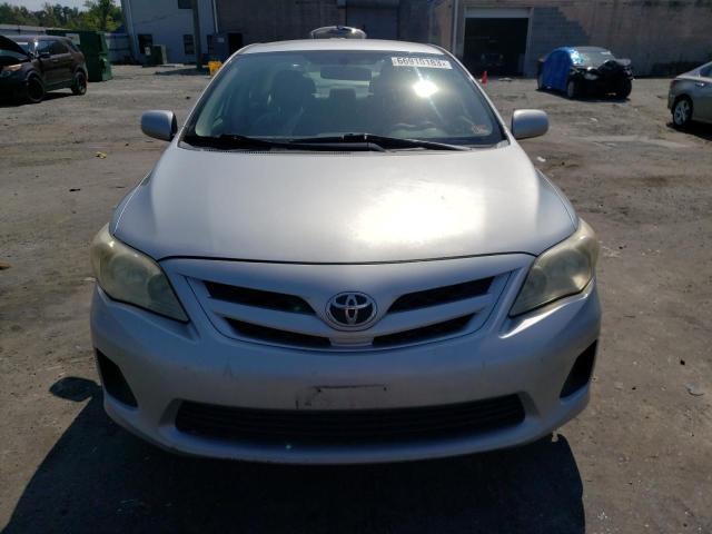 Photo 4 VIN: JTDBU4EE3B9129907 - TOYOTA COROLLA 