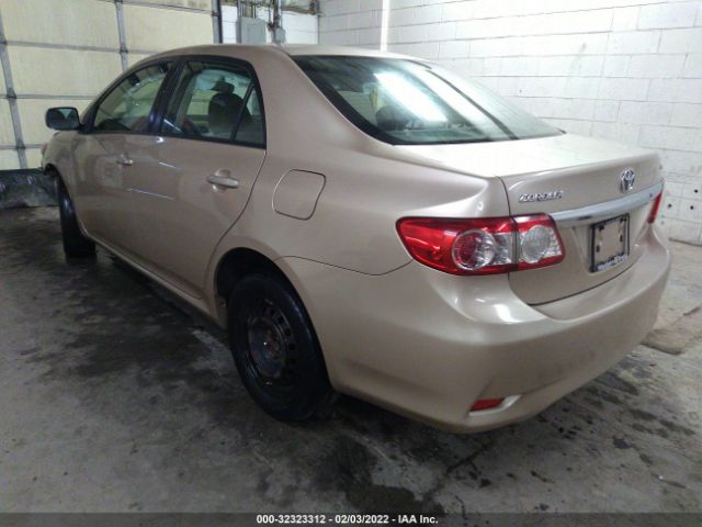 Photo 2 VIN: JTDBU4EE3B9136047 - TOYOTA COROLLA 