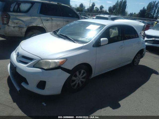 Photo 1 VIN: JTDBU4EE3B9155410 - TOYOTA COROLLA 