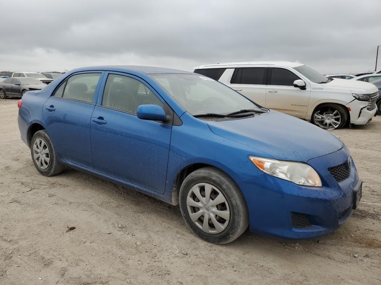 Photo 3 VIN: JTDBU4EE4AJ074252 - TOYOTA COROLLA 