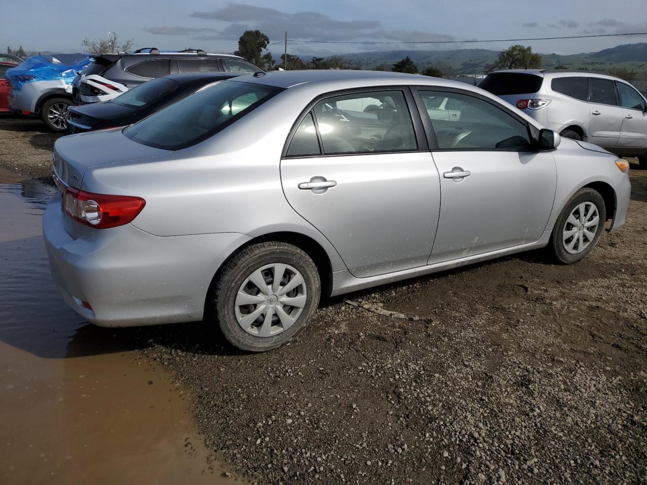 Photo 2 VIN: JTDBU4EE4B9140351 - TOYOTA COROLLA 